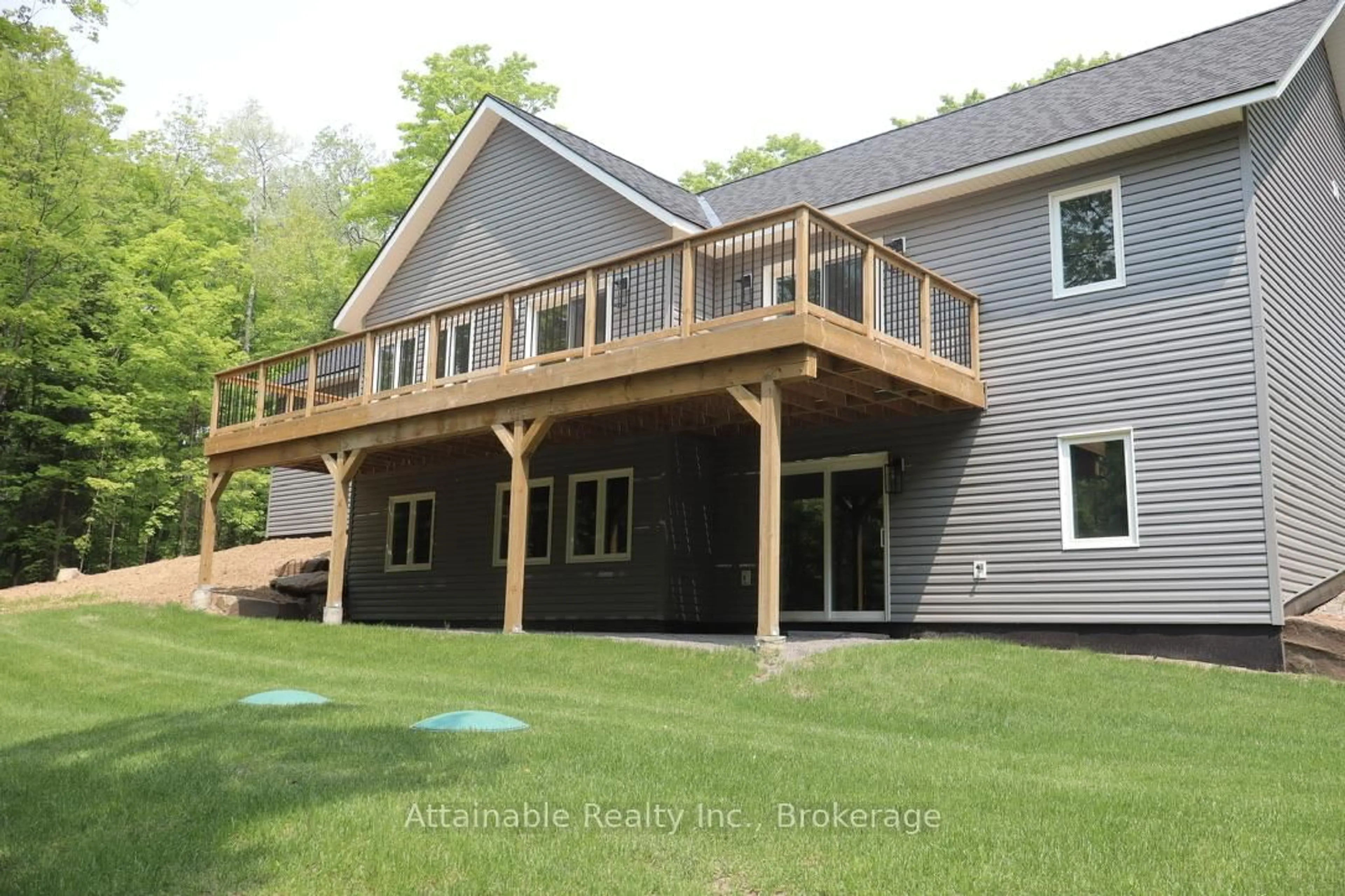 Home with vinyl exterior material, mountain view for 24 COLLINS Crt, Huntsville Ontario P0B 1M0