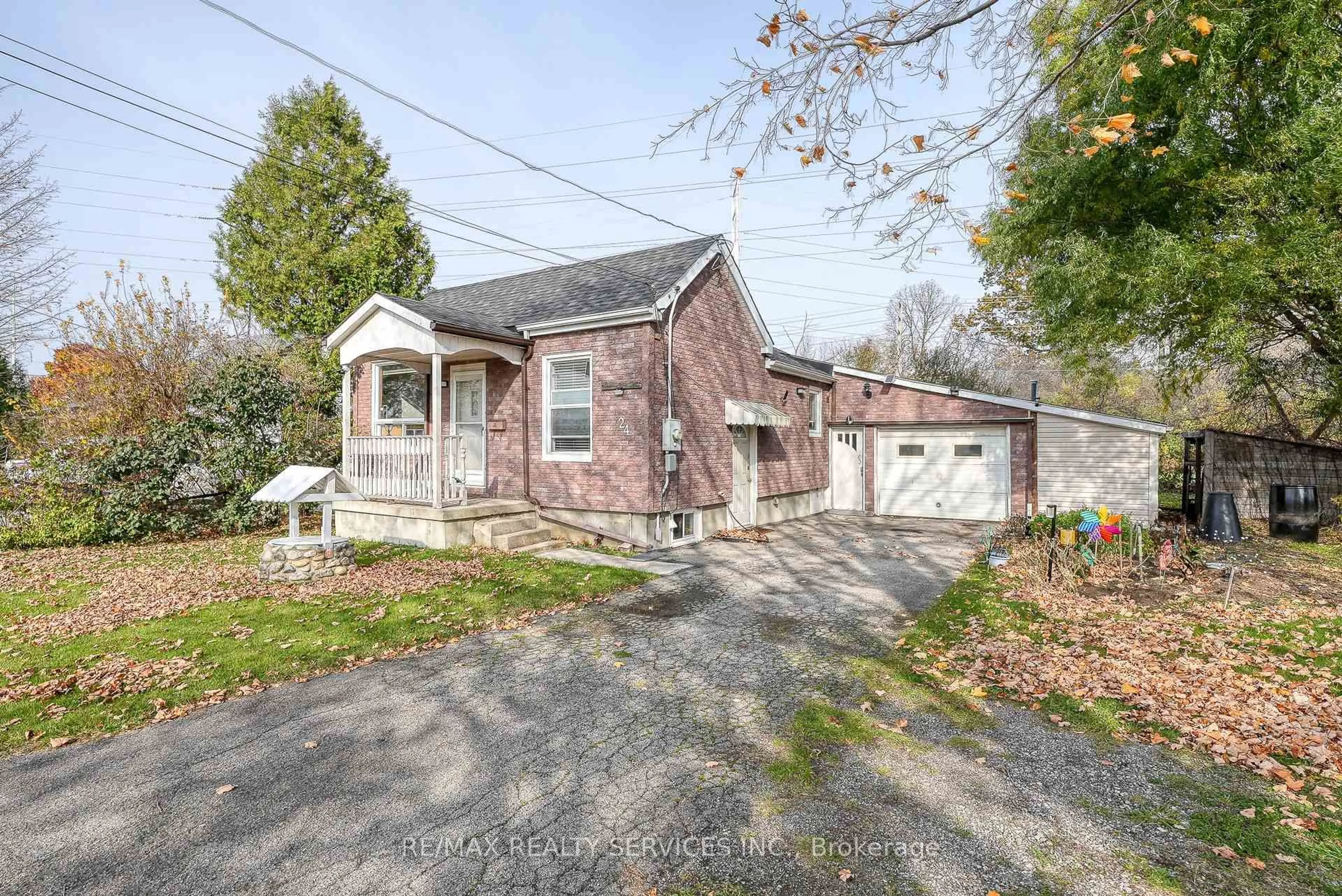 A pic from outside/outdoor area/front of a property/back of a property/a pic from drone, street for 24 Norlan Ave, London East Ontario N5W 5P1