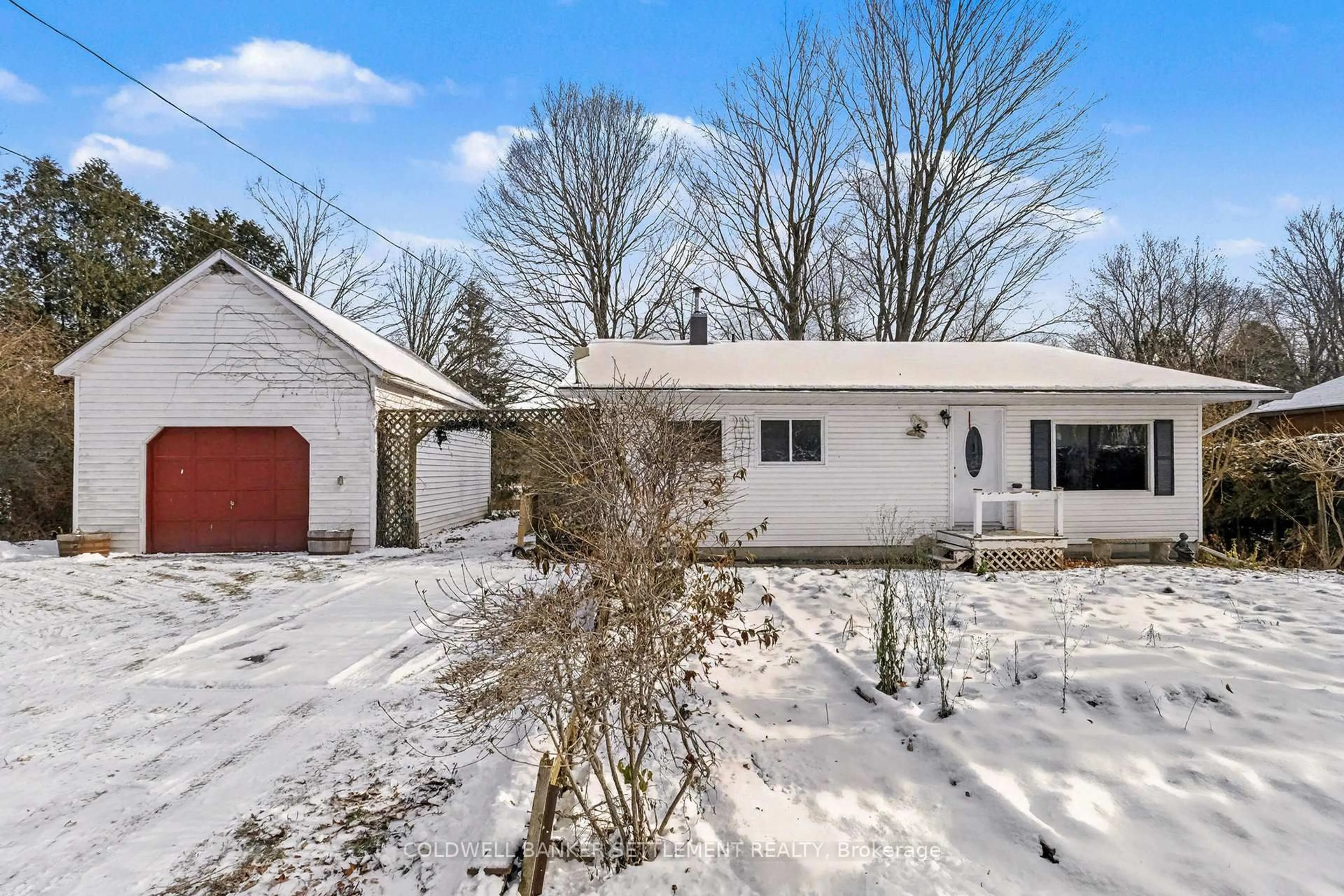 A pic from outside/outdoor area/front of a property/back of a property/a pic from drone, street for 248 Borden Rd, Carleton Place Ontario K7C 3P1