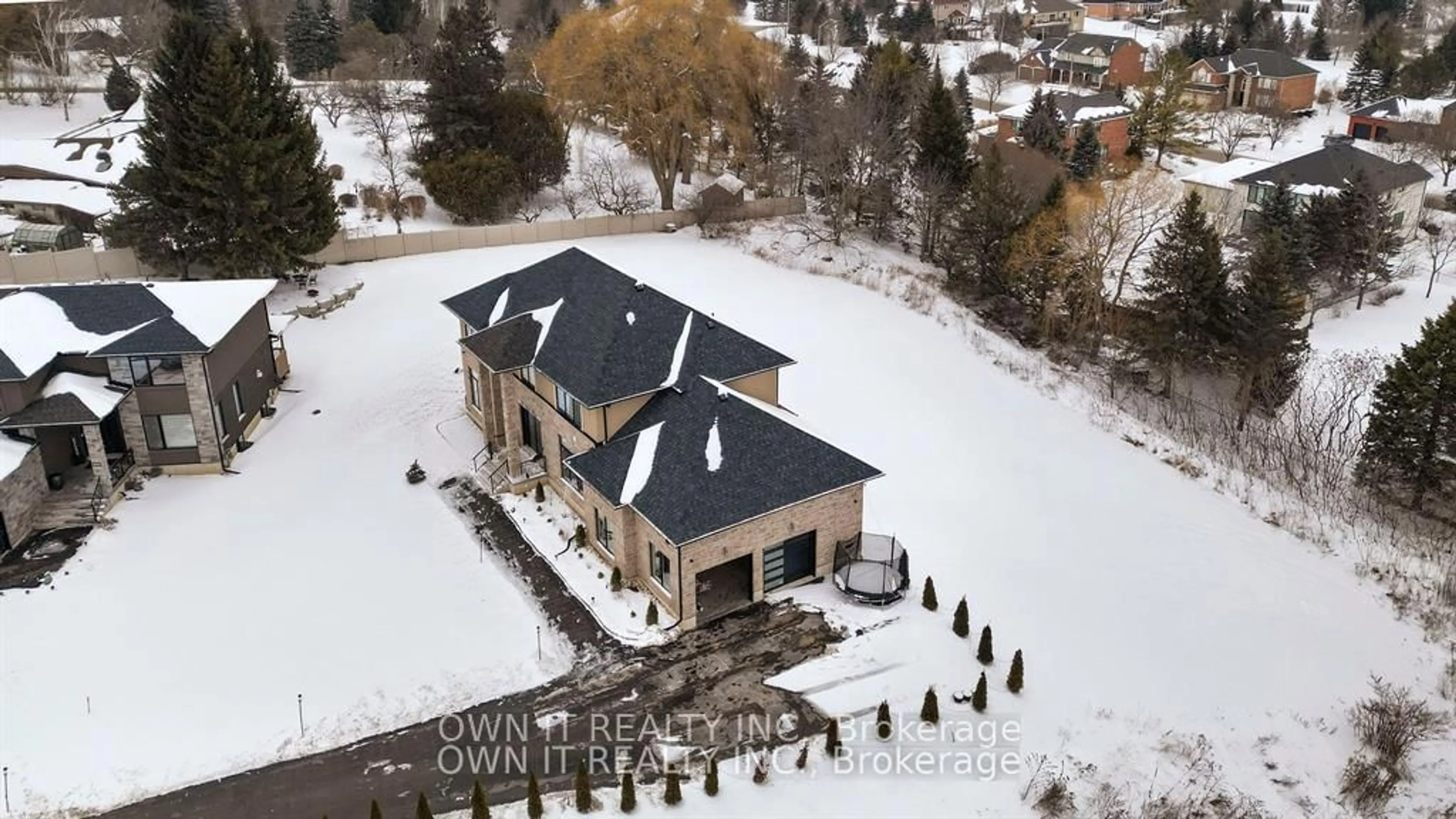 A pic from outside/outdoor area/front of a property/back of a property/a pic from drone, building for 23 YARL Pl, Guelph/Eramosa Ontario N1E 0P4