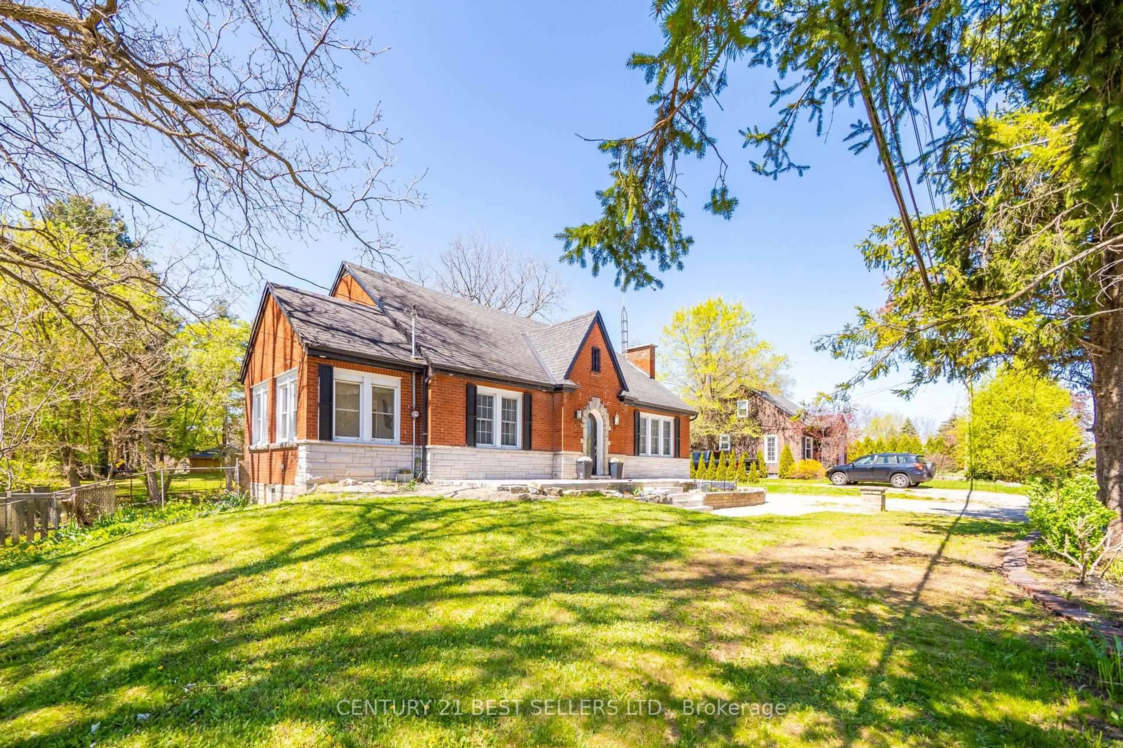 Home with brick exterior material, street for 933 Highway 6, Hamilton Ontario L8N 2Z7