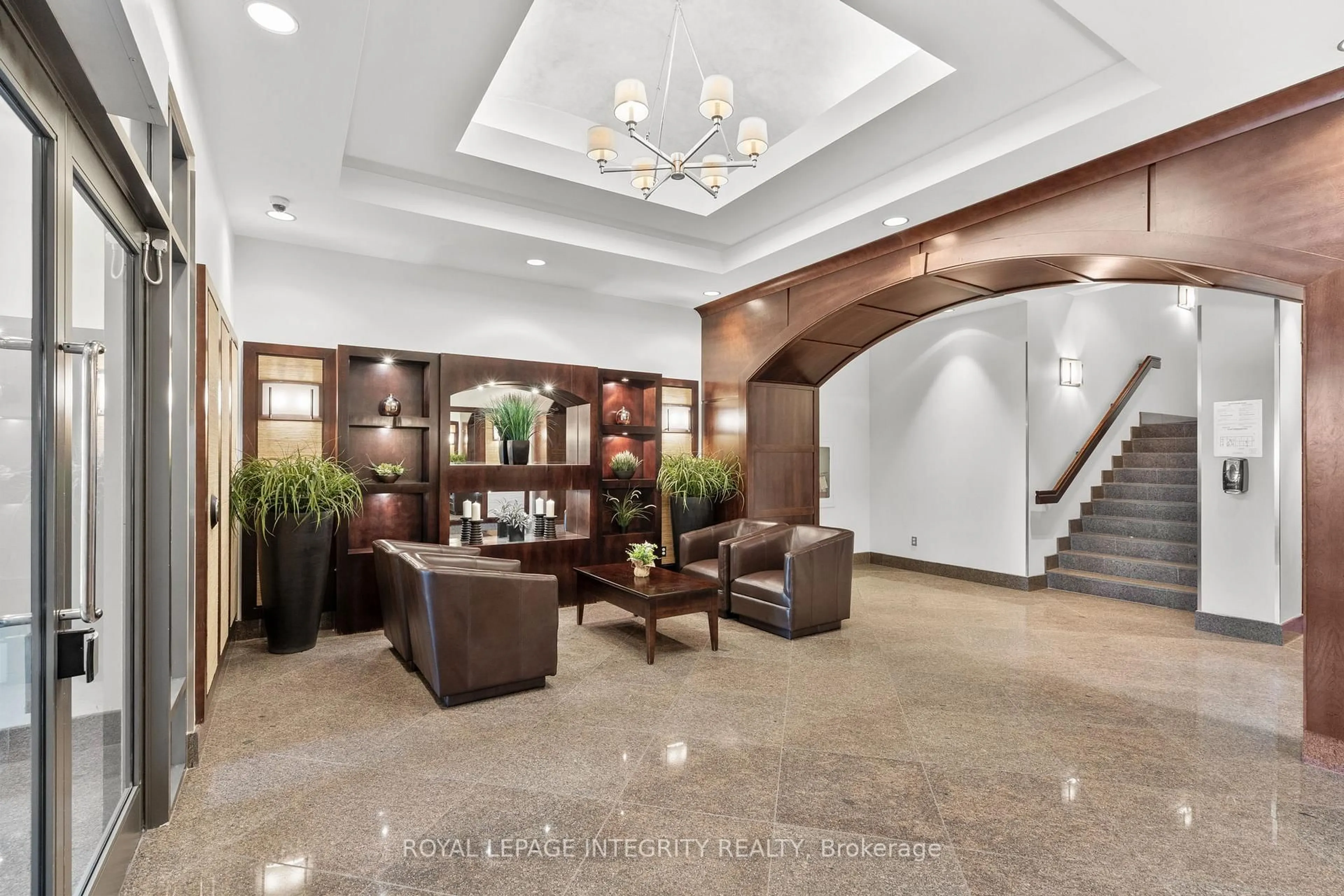 Lobby for 200 Besserer St #309, Ottawa Ontario K1N 0A7