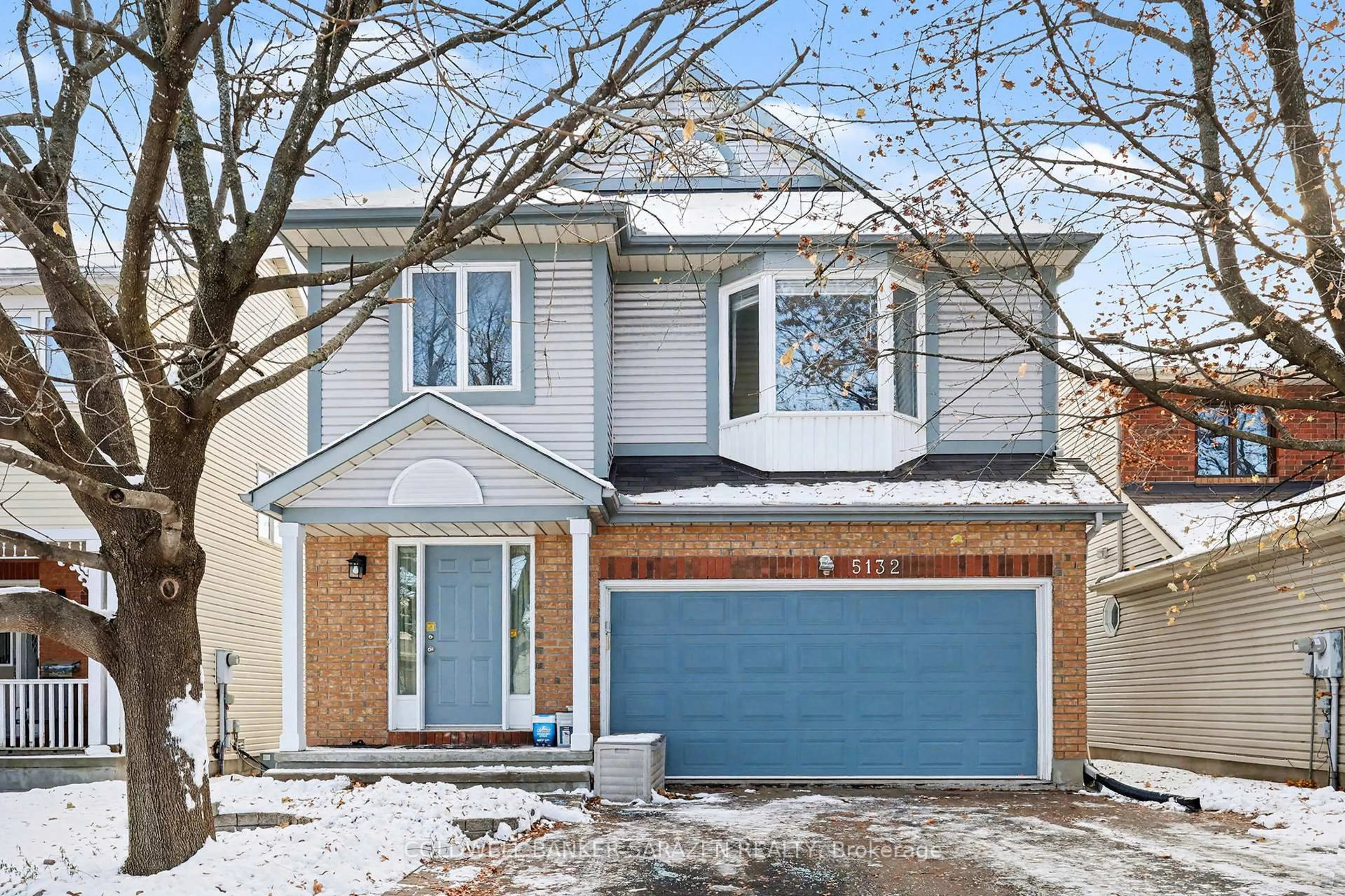 Home with vinyl exterior material, street for 5132 Lerner Way, Ottawa Ontario K1J 1B4