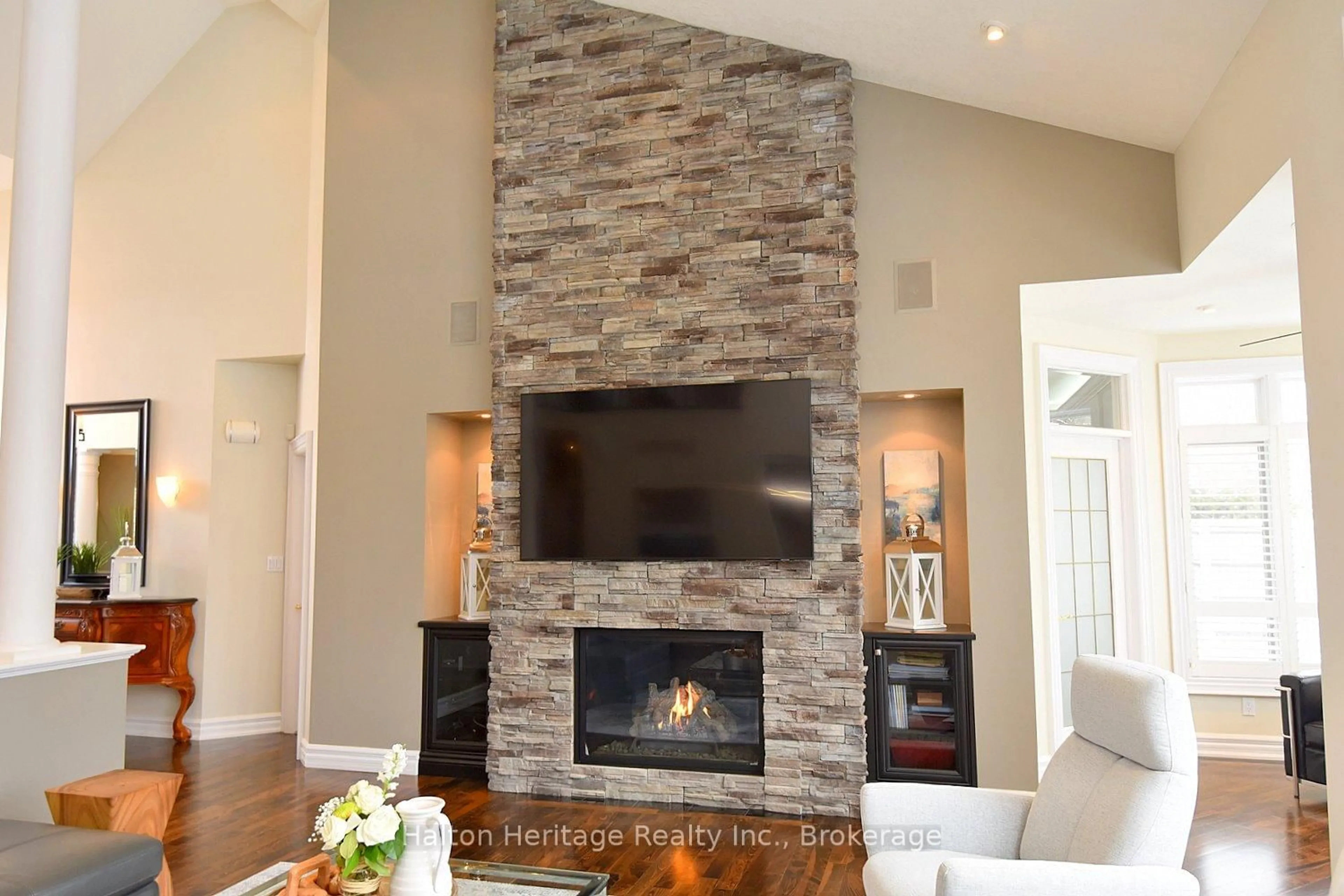 Unknown for 116 Grindstone Way, Hamilton Ontario L9H 7B6