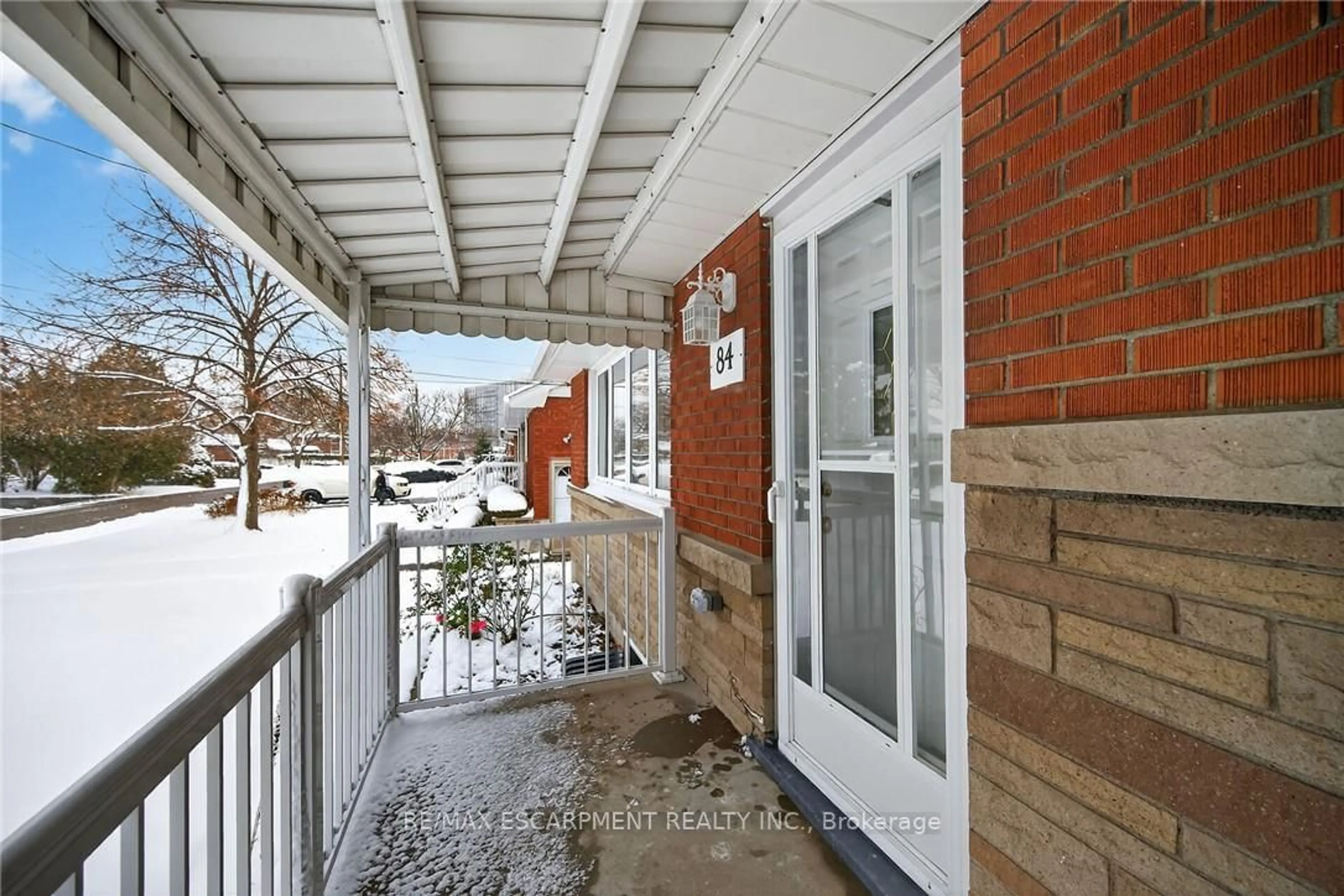 Unknown for 84 Blanmora Dr, Hamilton Ontario L8G 2A8