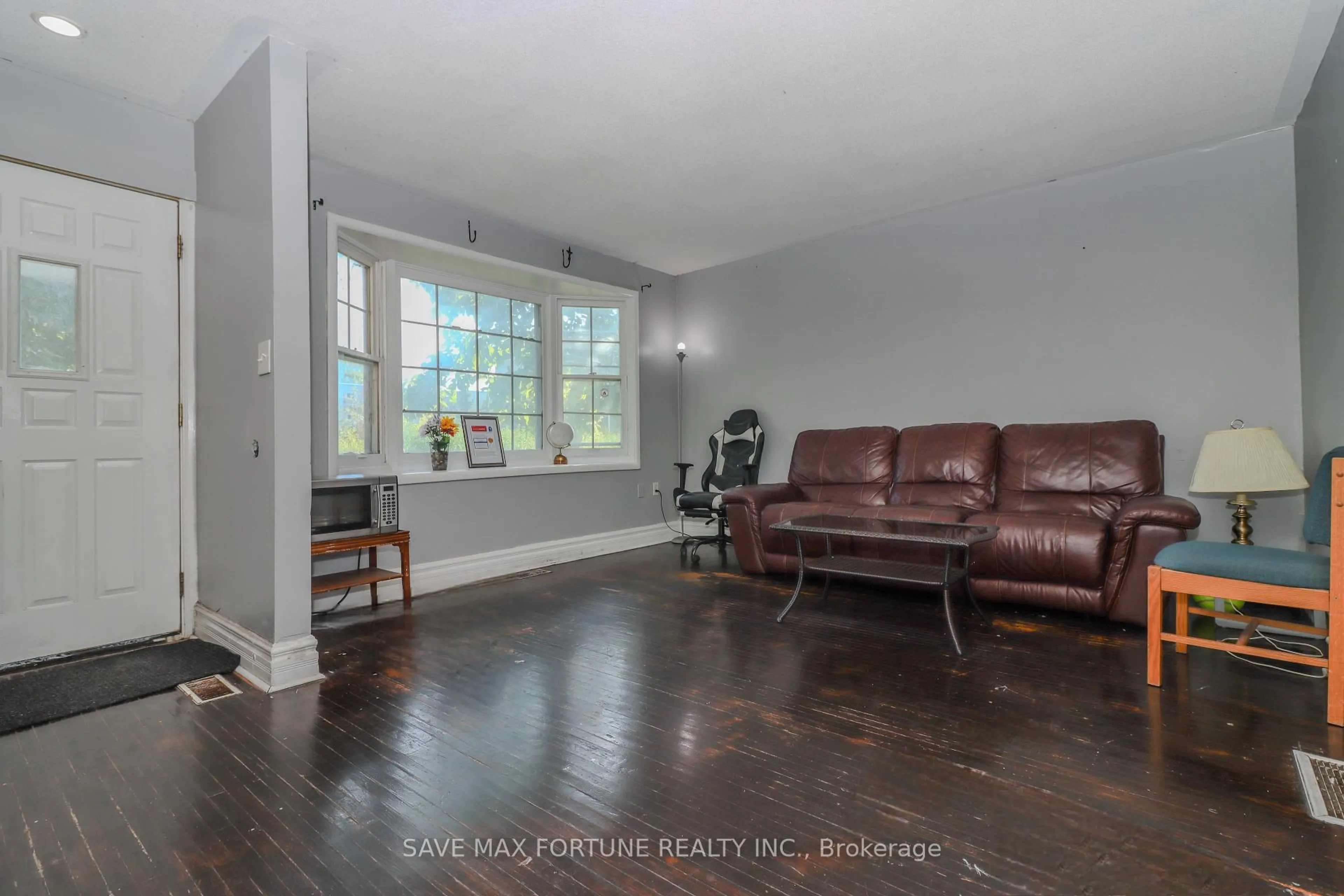 Living room with furniture, unknown for 116 NOTCH HILL Rd #9, Kingston Ontario K7M 2X1