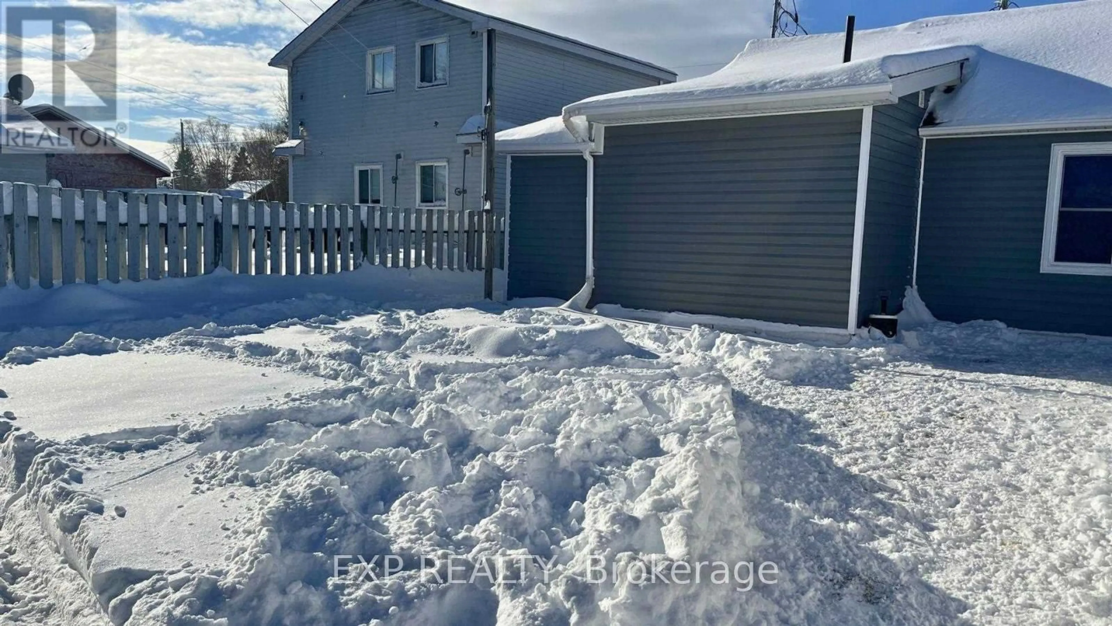 Unknown for 17 Third Ave, Wawa Ontario P0S 1K0