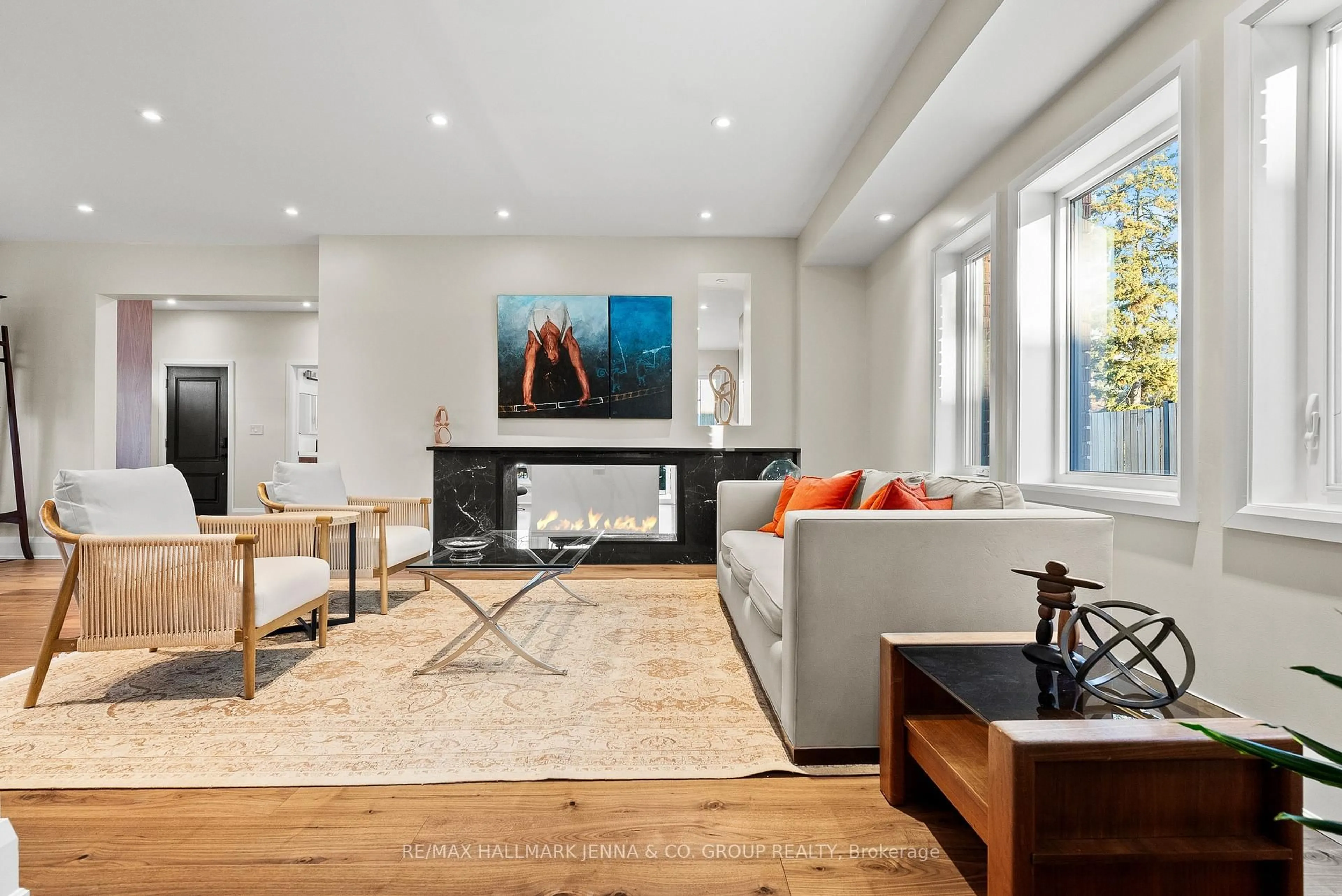 Living room with furniture, unknown for 309 Fairmont Ave, Ottawa Ontario K1Y 1Y5