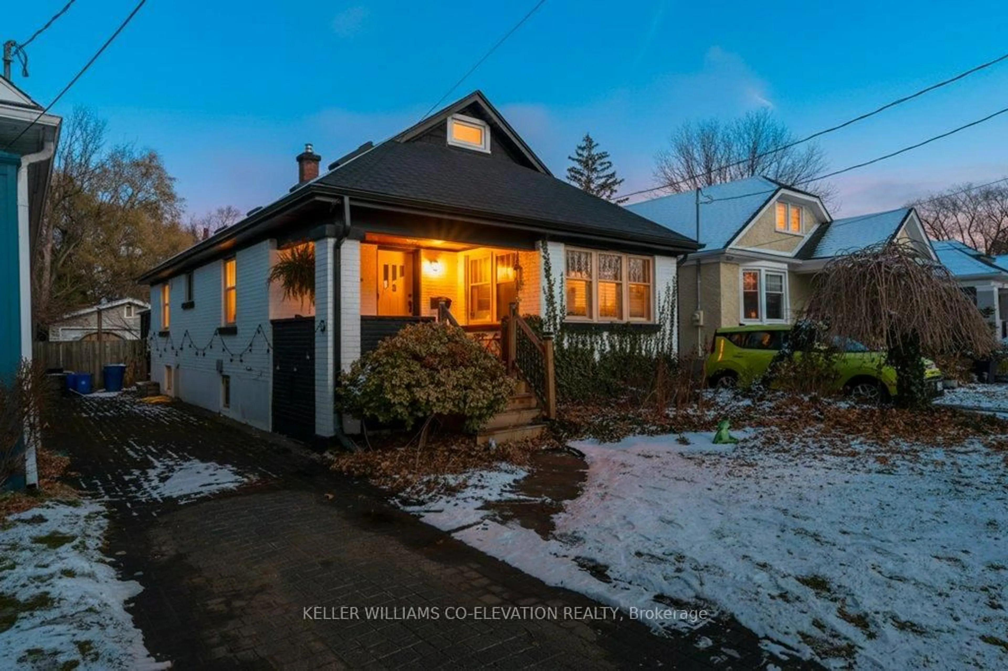 Unknown for 17 JUNKIN St, St. Catharines Ontario L2R 1N4