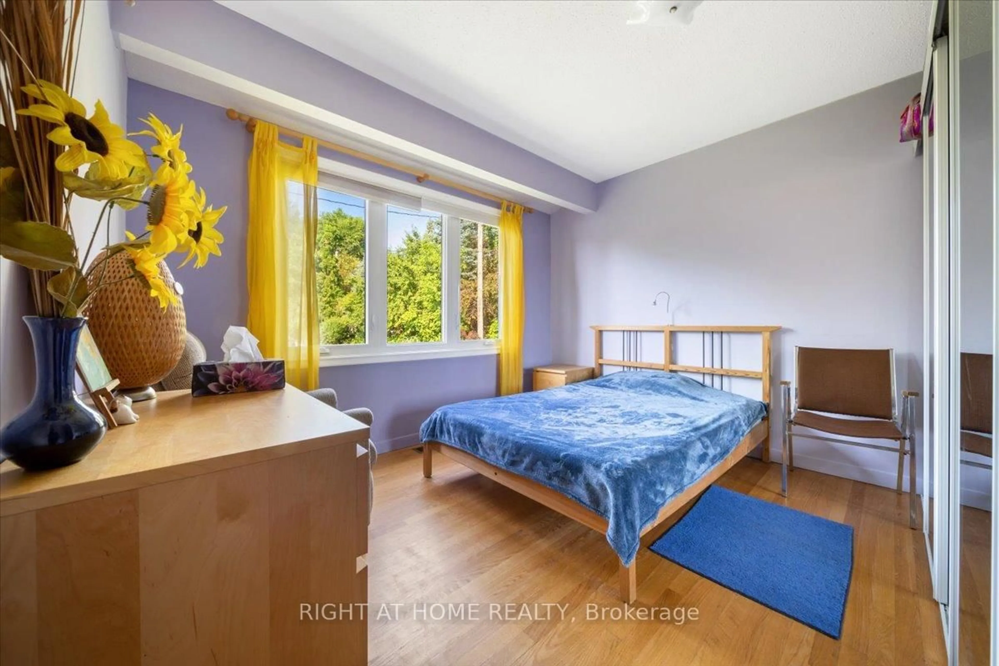 Bedroom with bed, wood/laminate floor for 1 HARROGATE Pl, Ottawa Ontario K2H 5L6