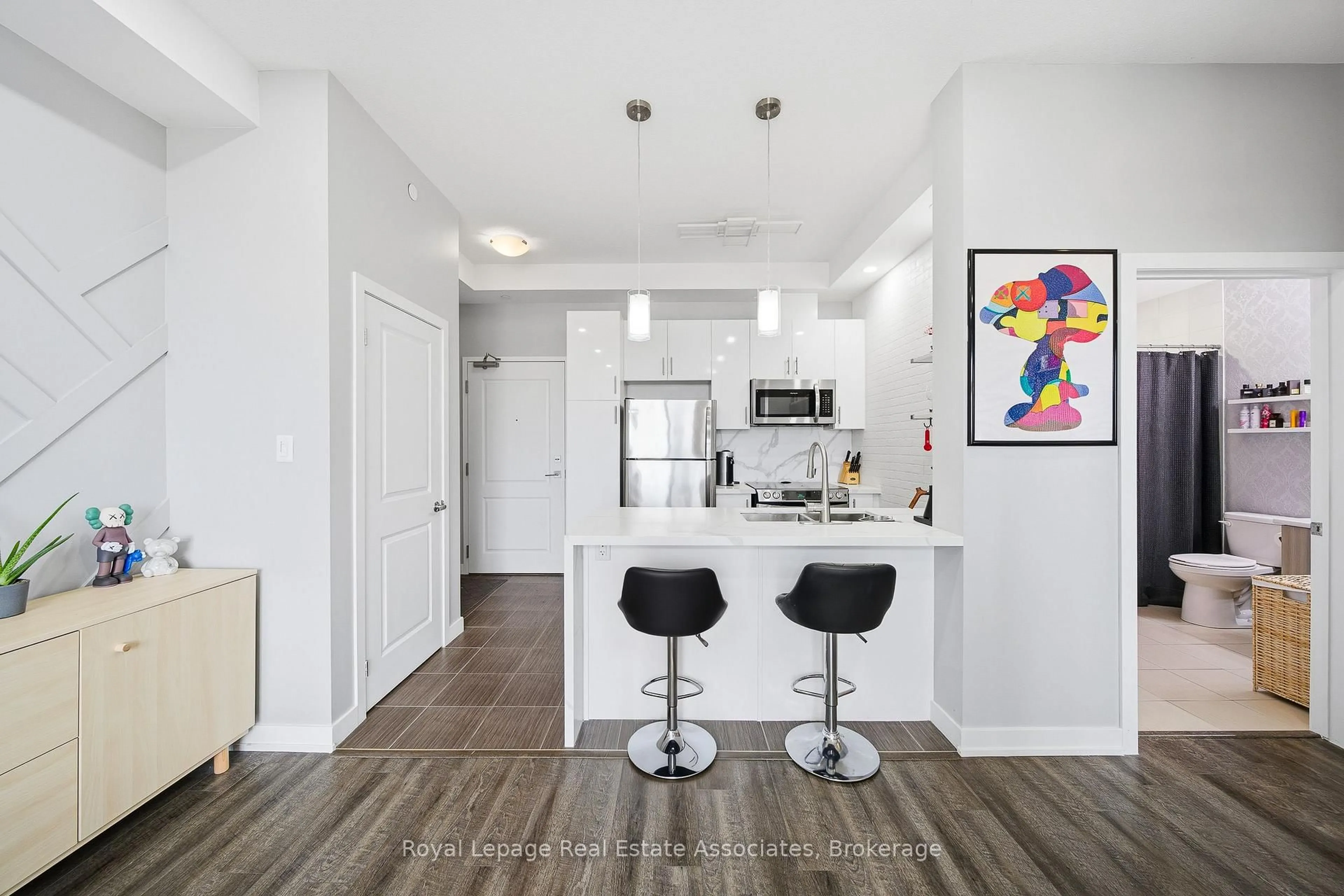 Open concept kitchen, unknown for 125 Shoreview Pl #616, Hamilton Ontario L8E 0K3