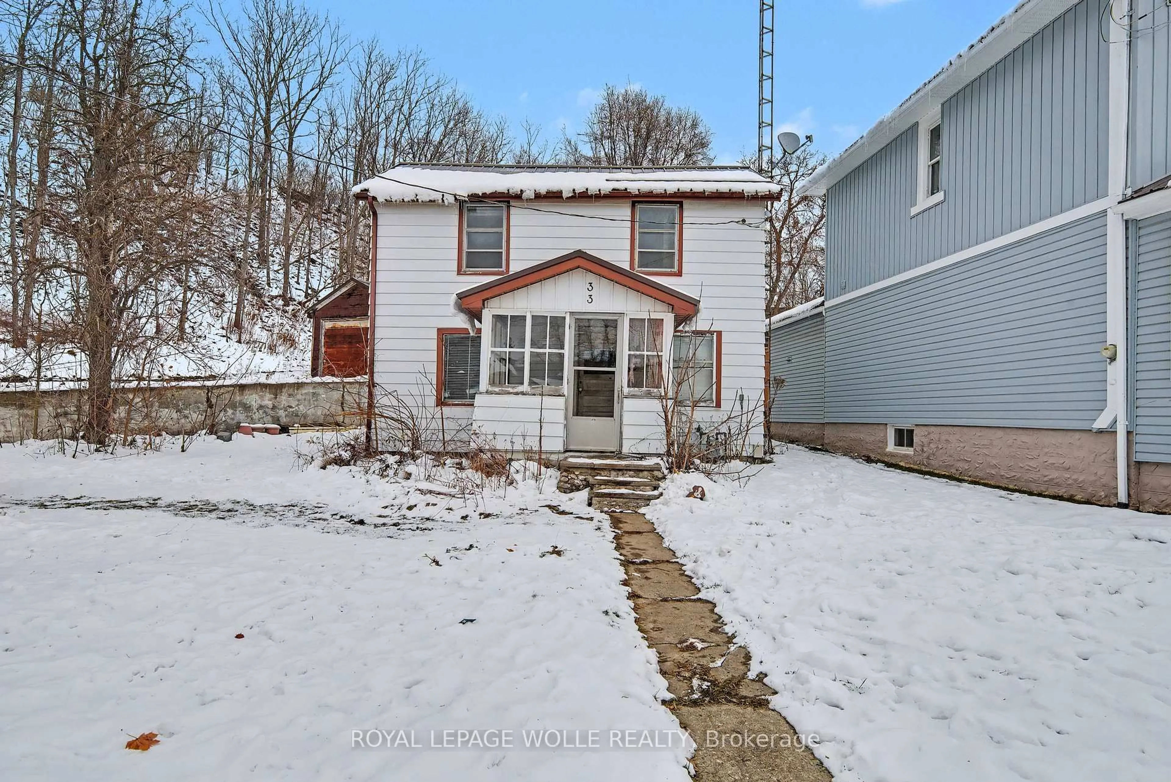 Unknown for 33 Mulholland Dr, Brant Ontario N3L 2J1