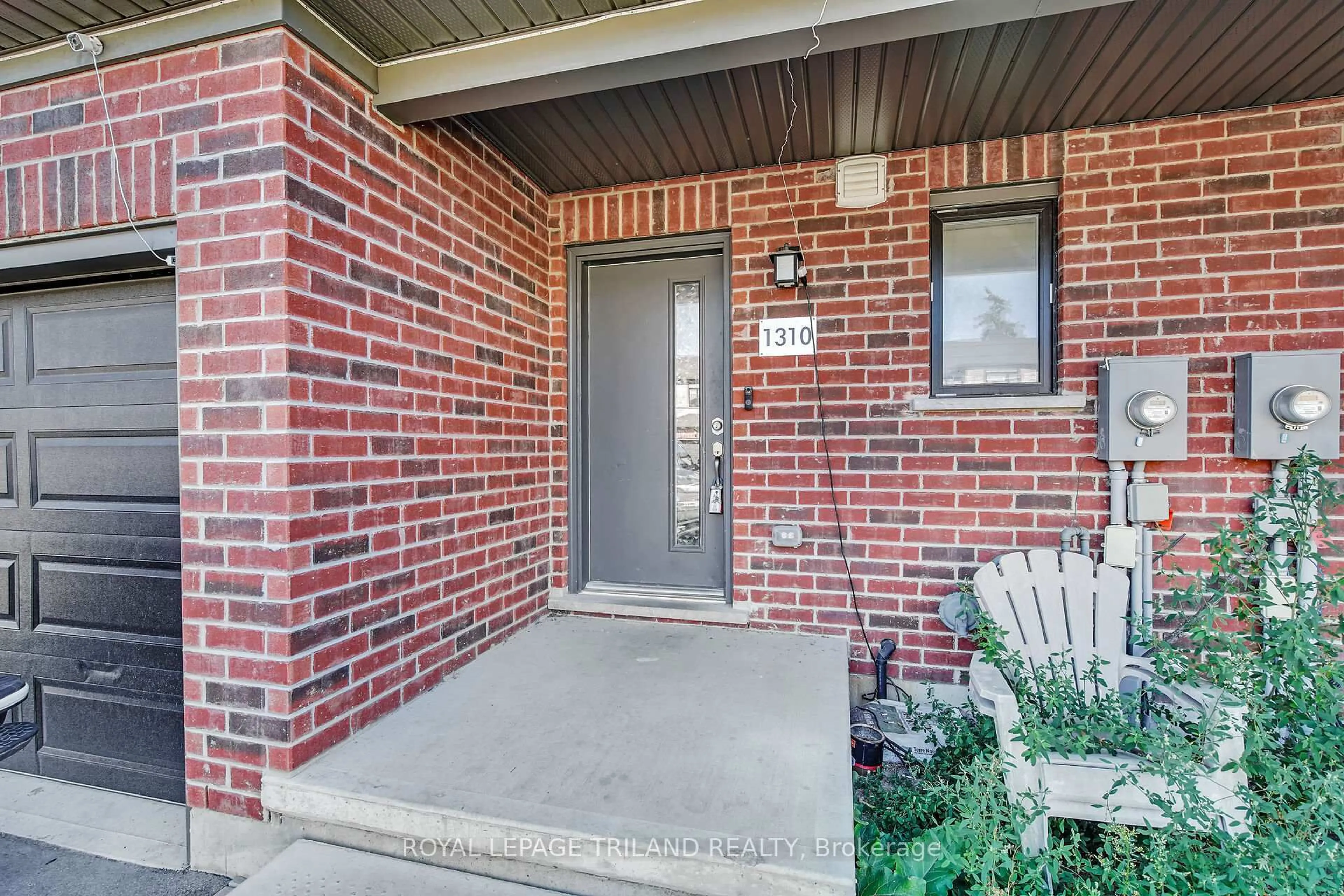Home with brick exterior material, street for 1310 Michael Circ, London East Ontario N5V 0B8
