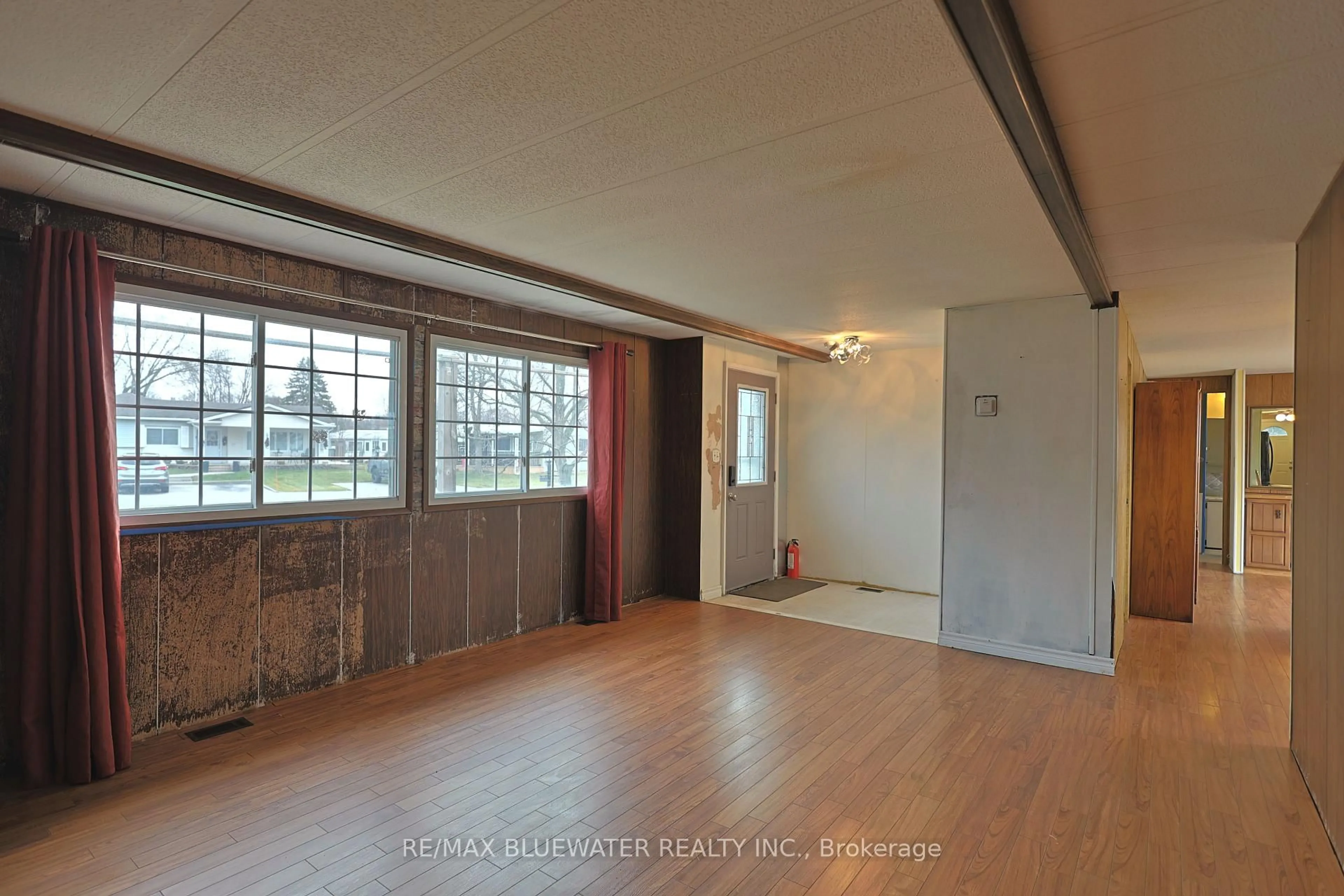 Unknown for 39 St Andrews Pl, South Huron Ontario N0M 1T0