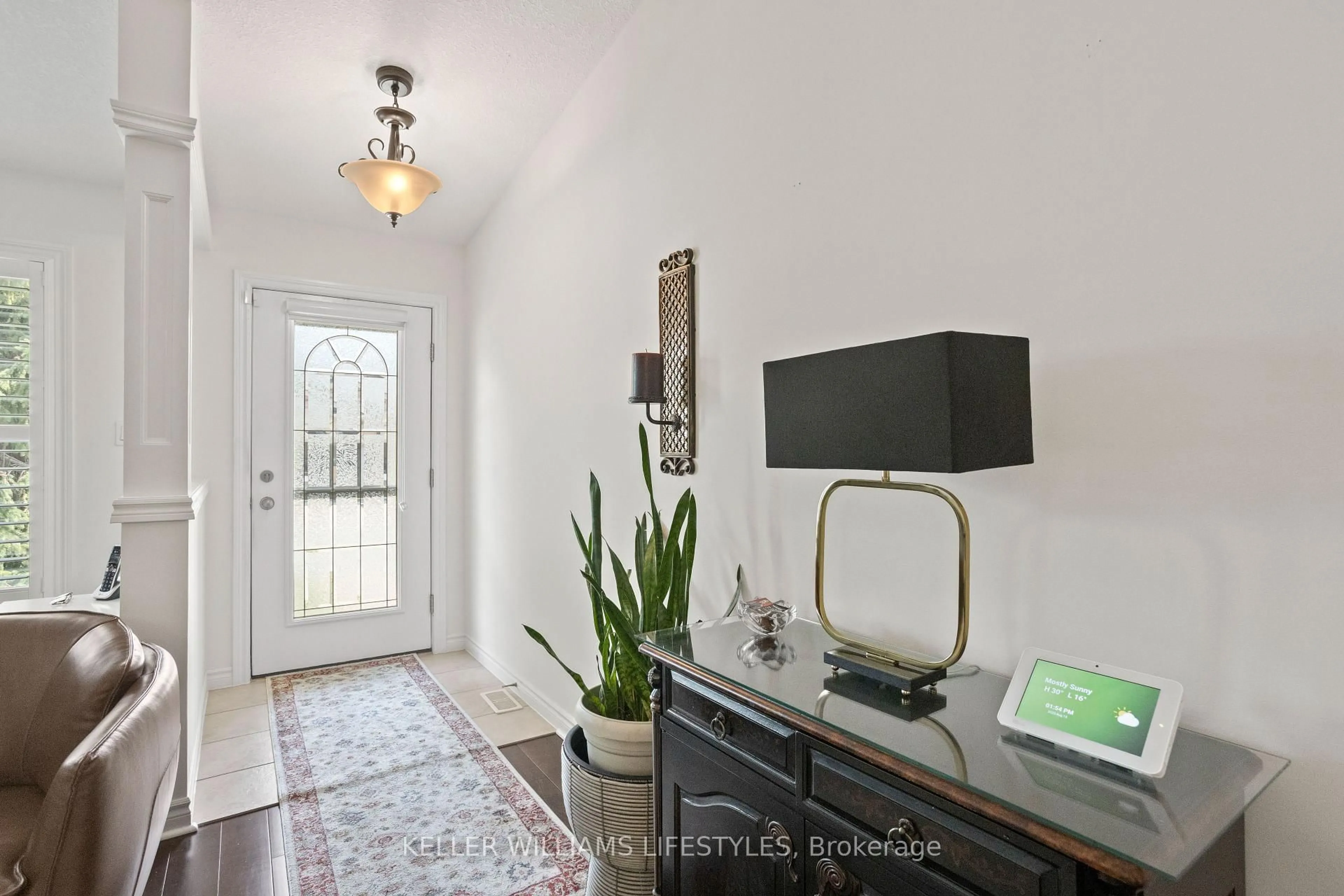 Indoor entryway for 869 Whetherfield St #50, London North Ontario N6H 0A2