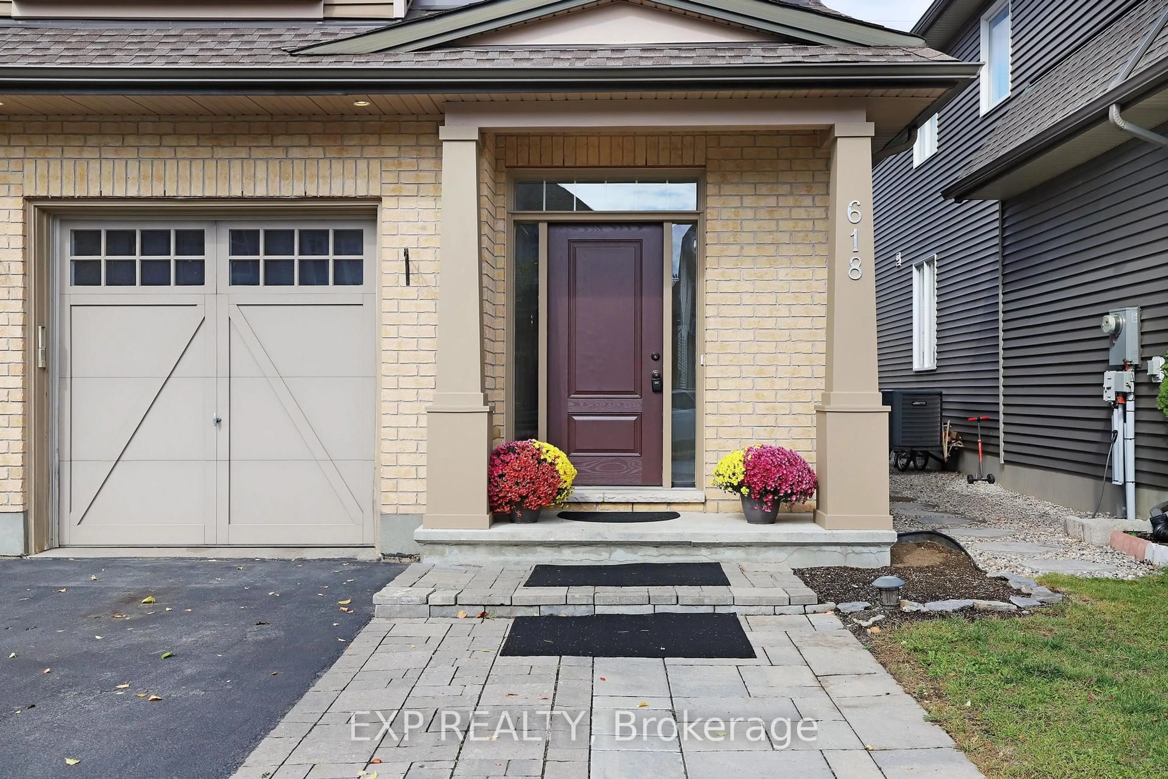 Home with brick exterior material, street for 618 Moorpark Ave, Ottawa Ontario K2M 0B6