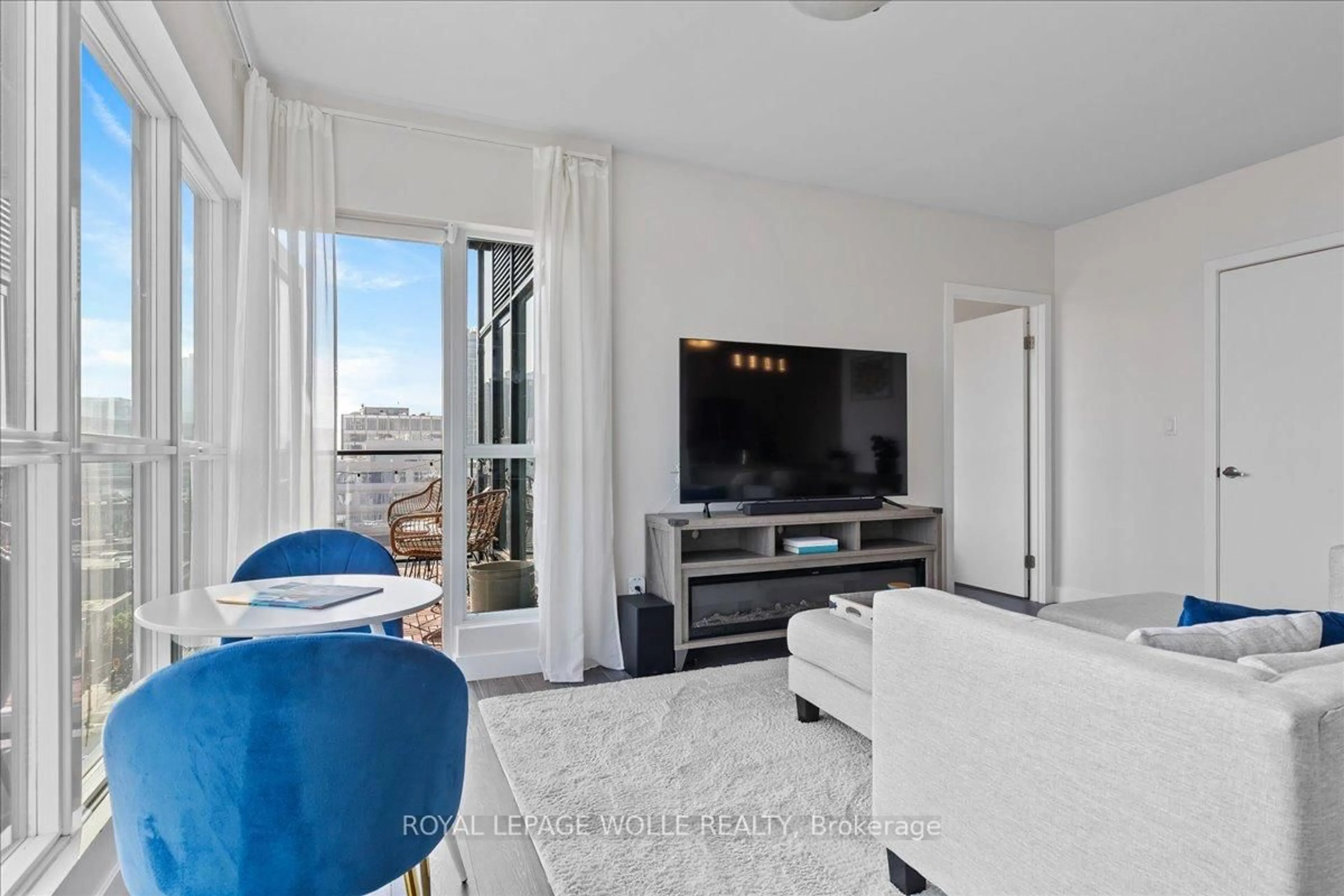 Living room with furniture, unknown for 1 Victoria St #1113, Kitchener Ontario N2G 0B5