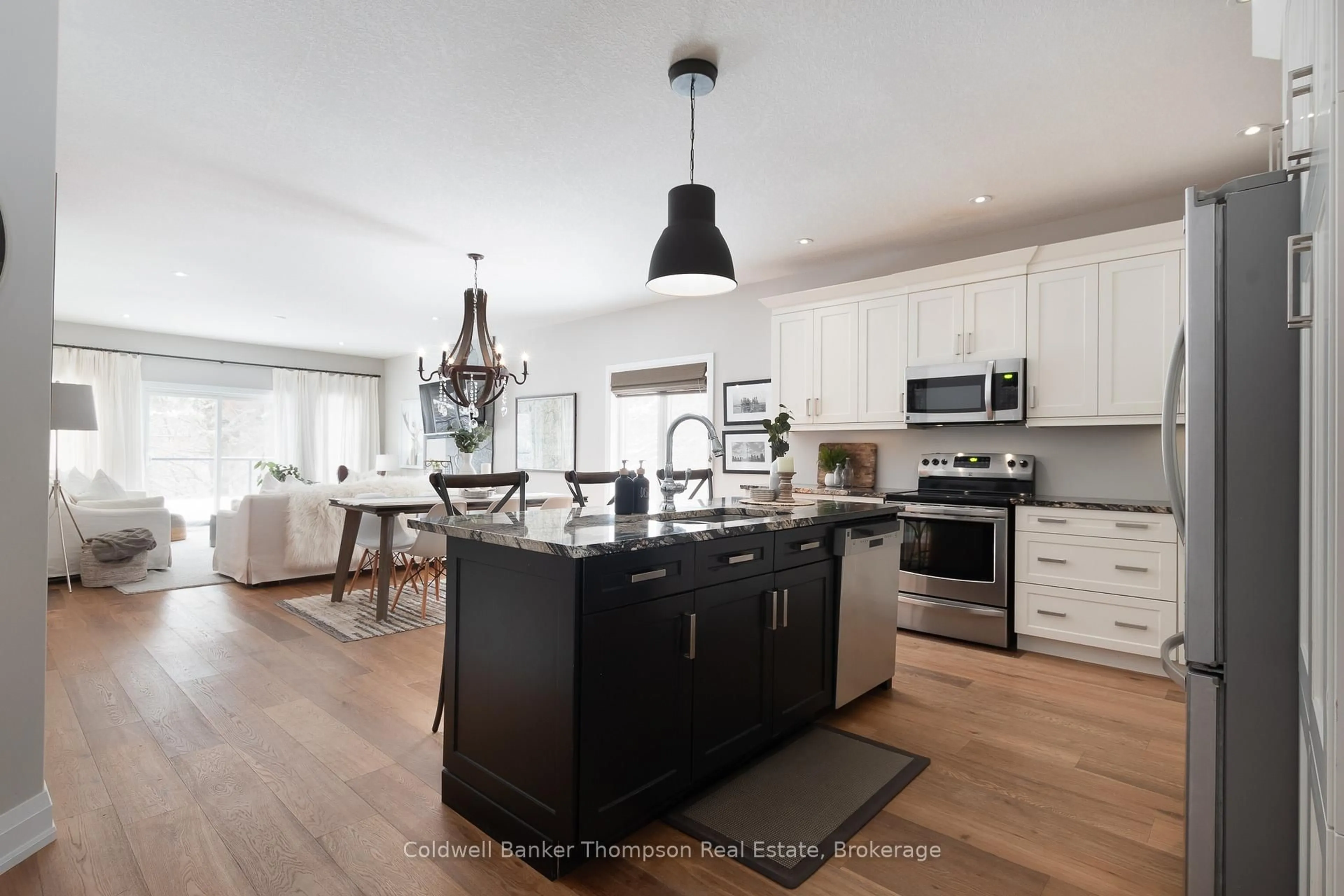 Open concept kitchen, unknown for 744 North Mary Lake Rd, Huntsville Ontario P1H 1S4