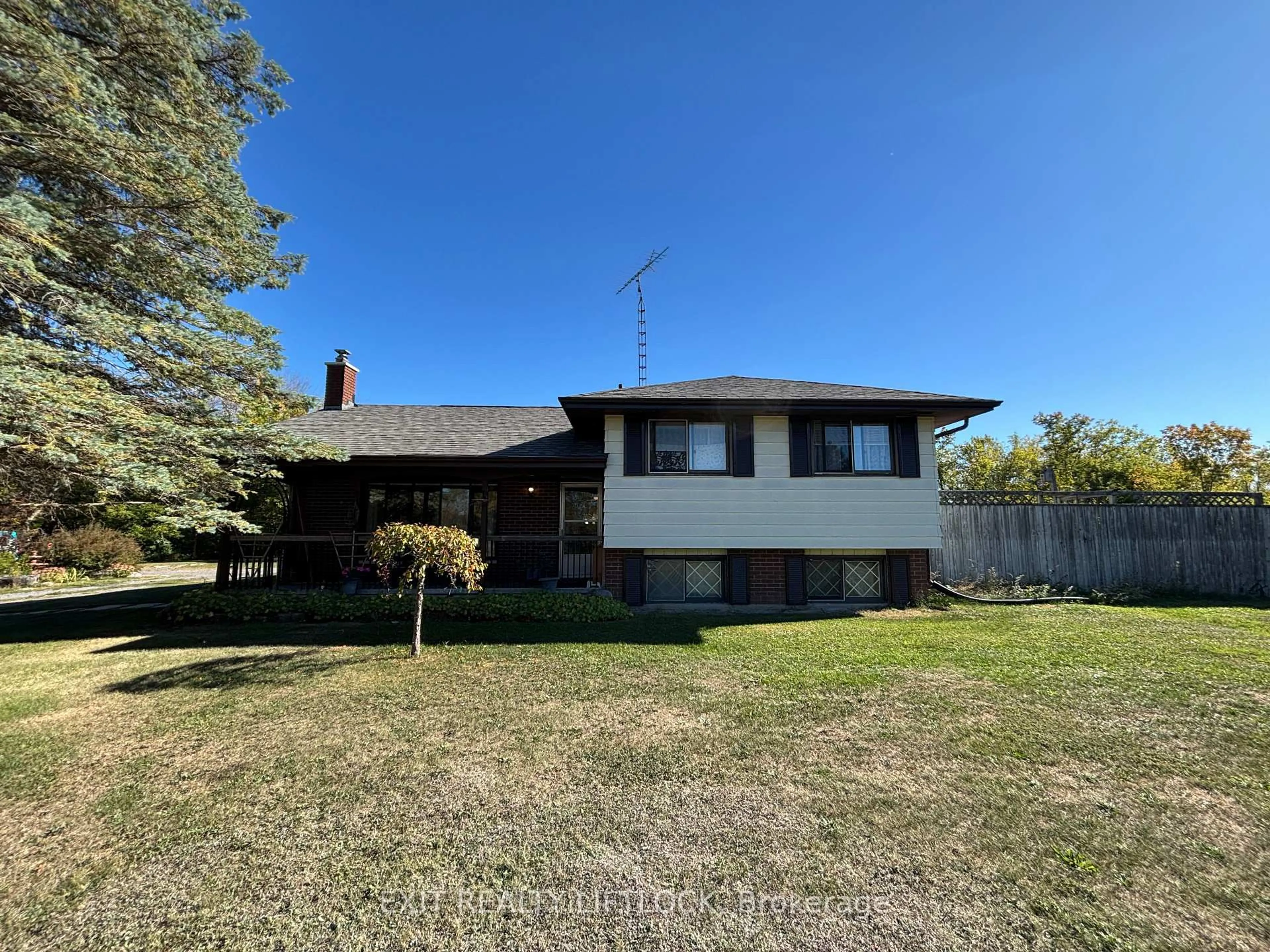 A pic from outside/outdoor area/front of a property/back of a property/a pic from drone, unknown for 2725 Dummer Asphodel Rd, Asphodel-Norwood Ontario K0L 2V0