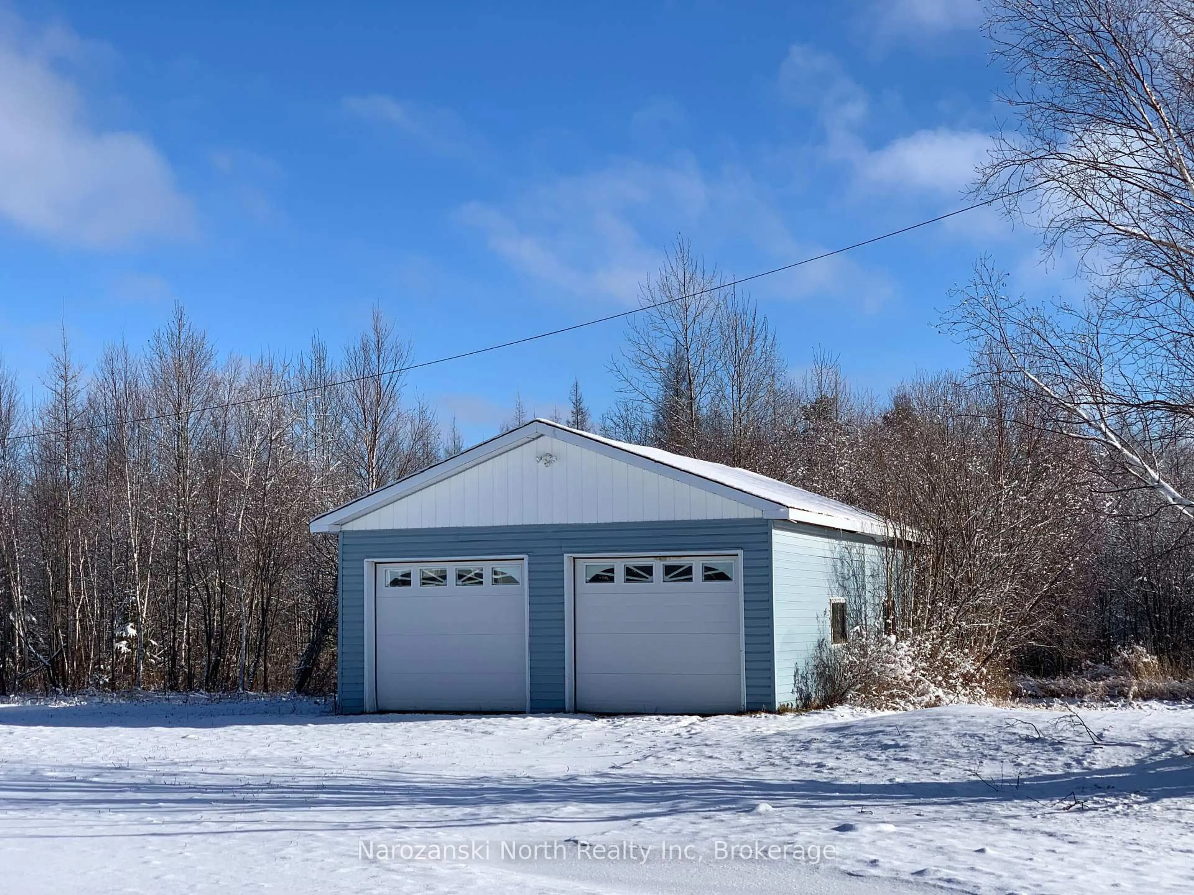 Indoor garage for 0 64 Highway, French River Ontario P0M 2N0
