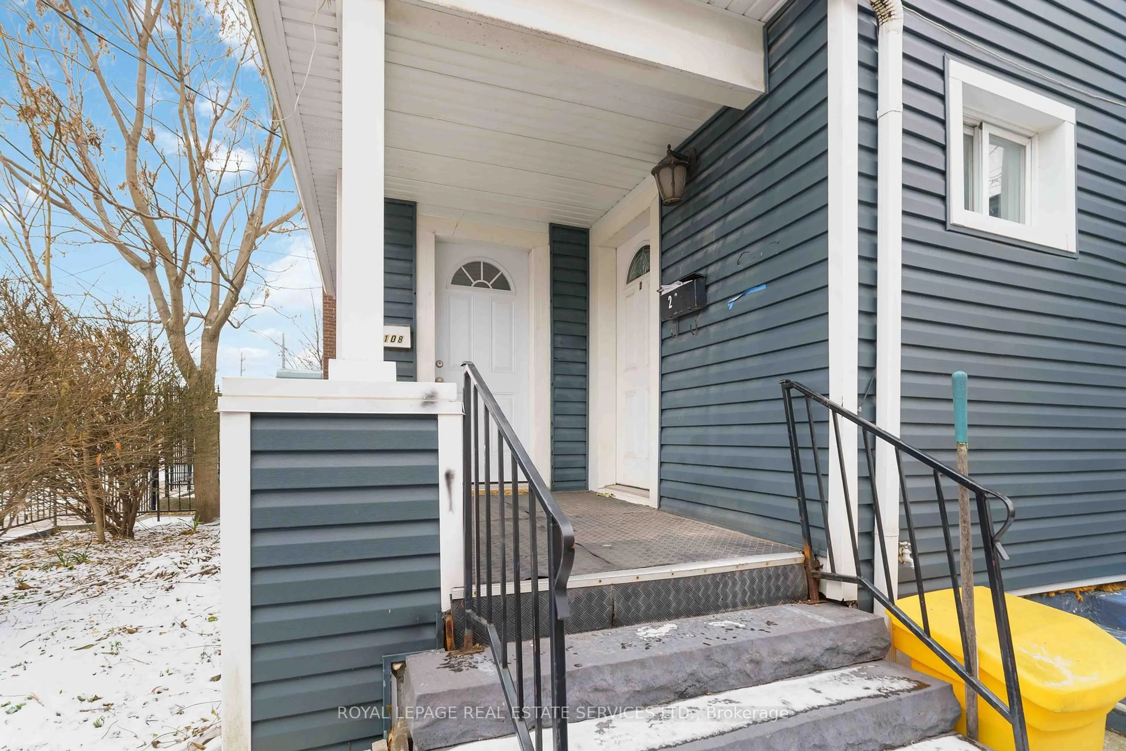 Unknown for 108 Queenston St, St. Catharines Ontario L2R 2Z3