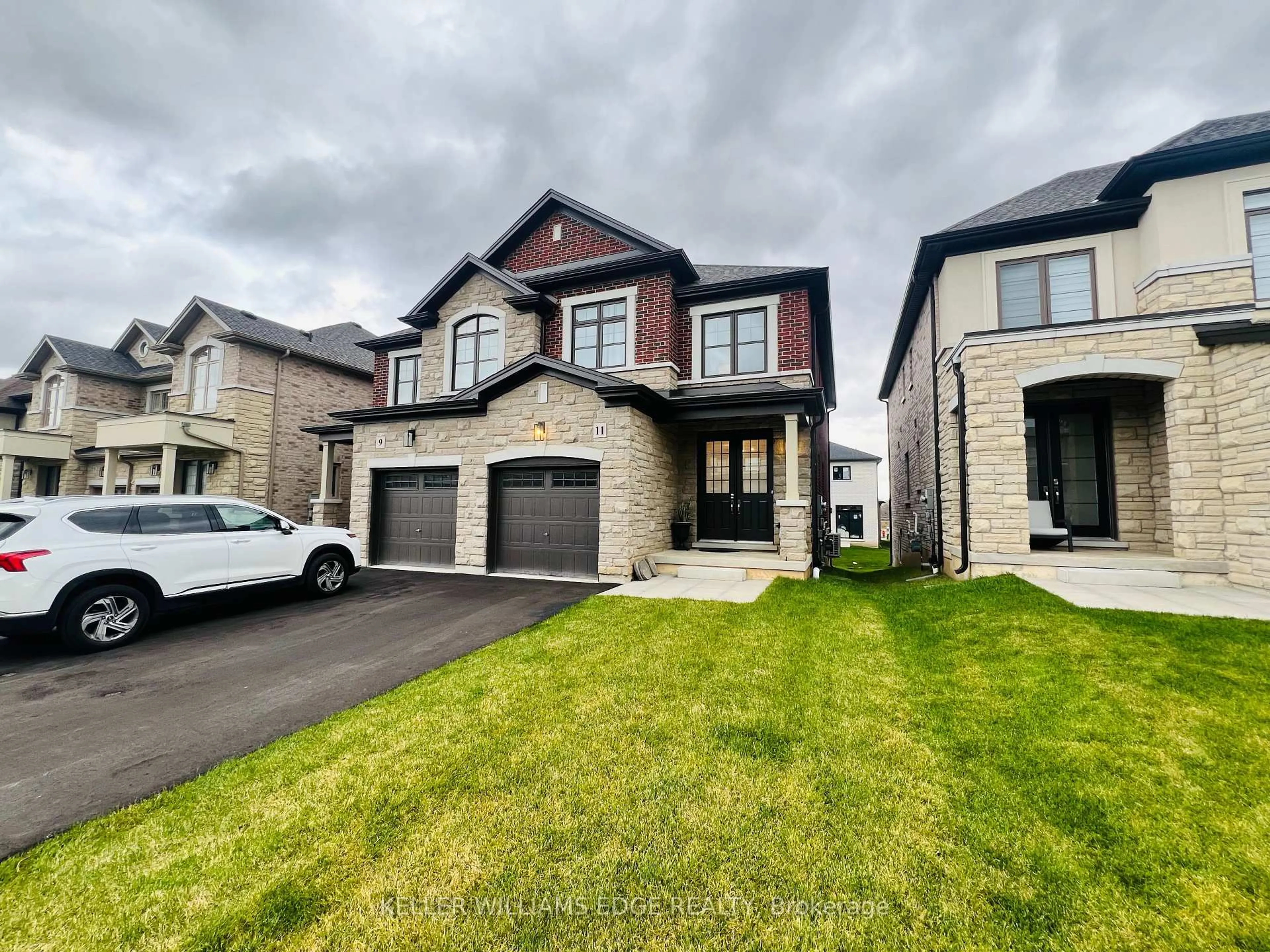 Unknown for 11 Cherry Blossom Hts, Hamilton Ontario L9B 0E9