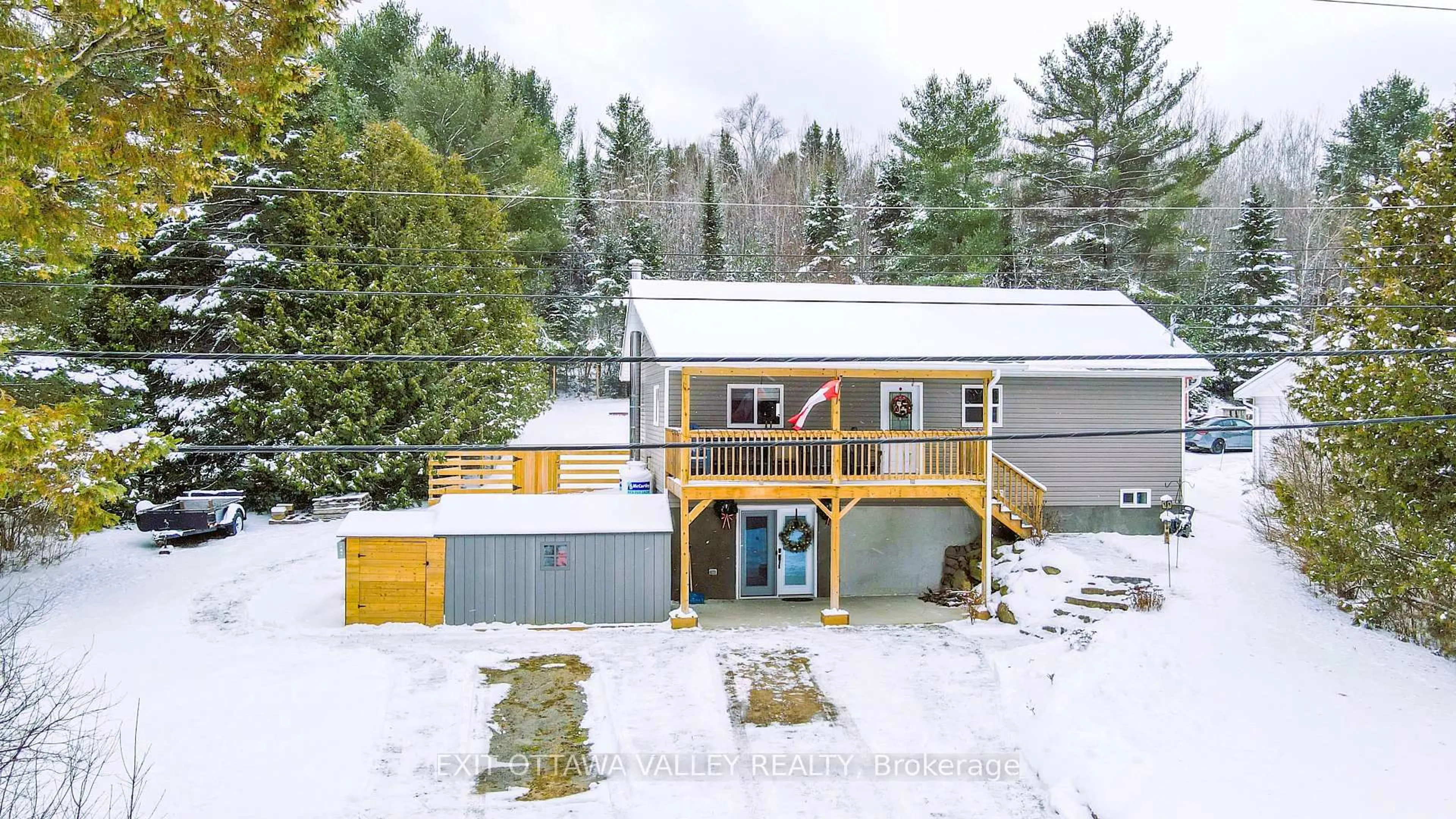 A pic from outside/outdoor area/front of a property/back of a property/a pic from drone, building for 39090 Combermere Rd, Combermere Ontario K0J 1L0