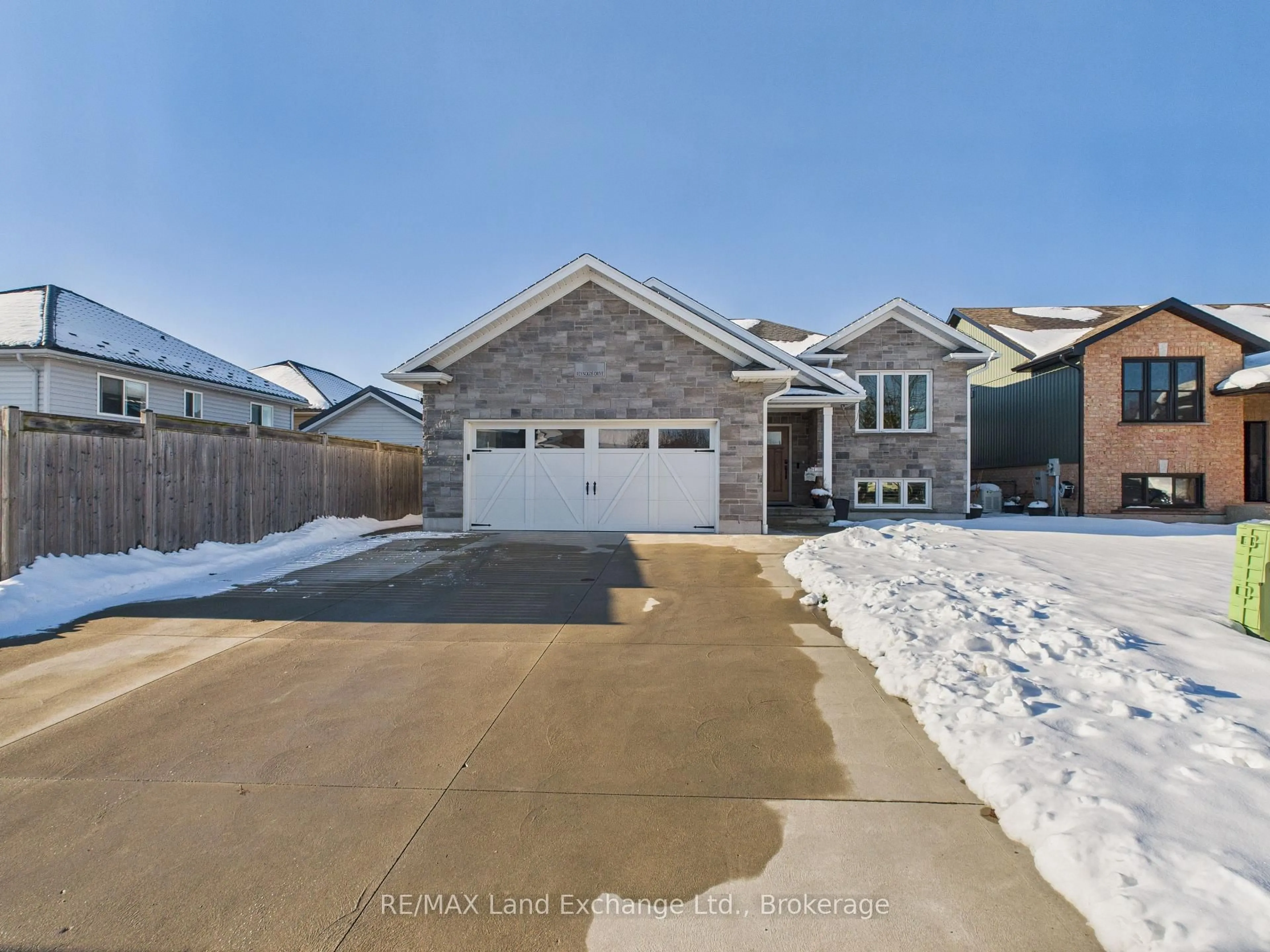 Home with brick exterior material, street for 756 Reynolds Dr, Kincardine Ontario N2Z 3B6