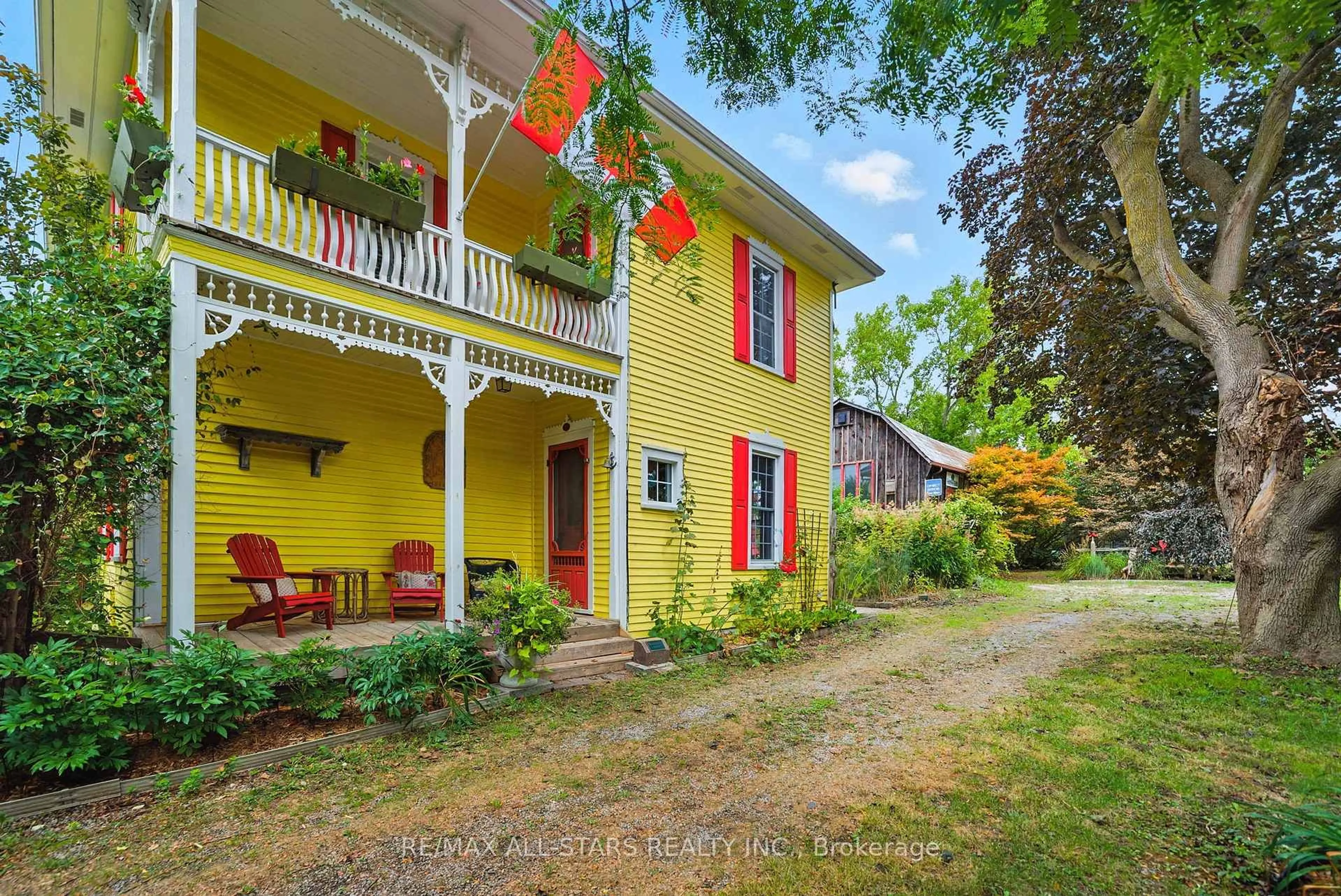 Patio, street for 10987 Simcoe St, Kawartha Lakes Ontario L0C 1H0