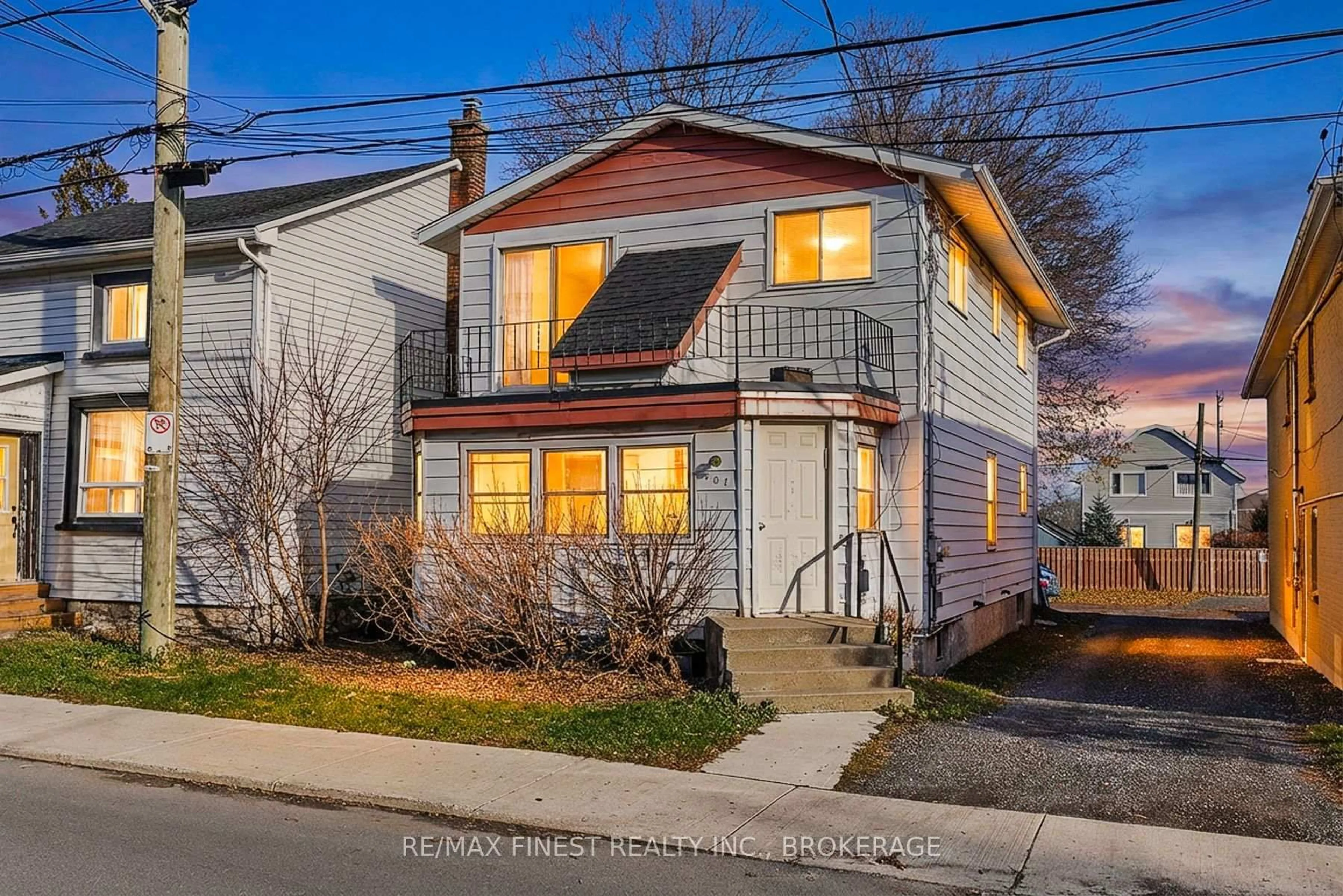 Unknown for 631 Victoria St, Kingston Ontario K7K 4S3