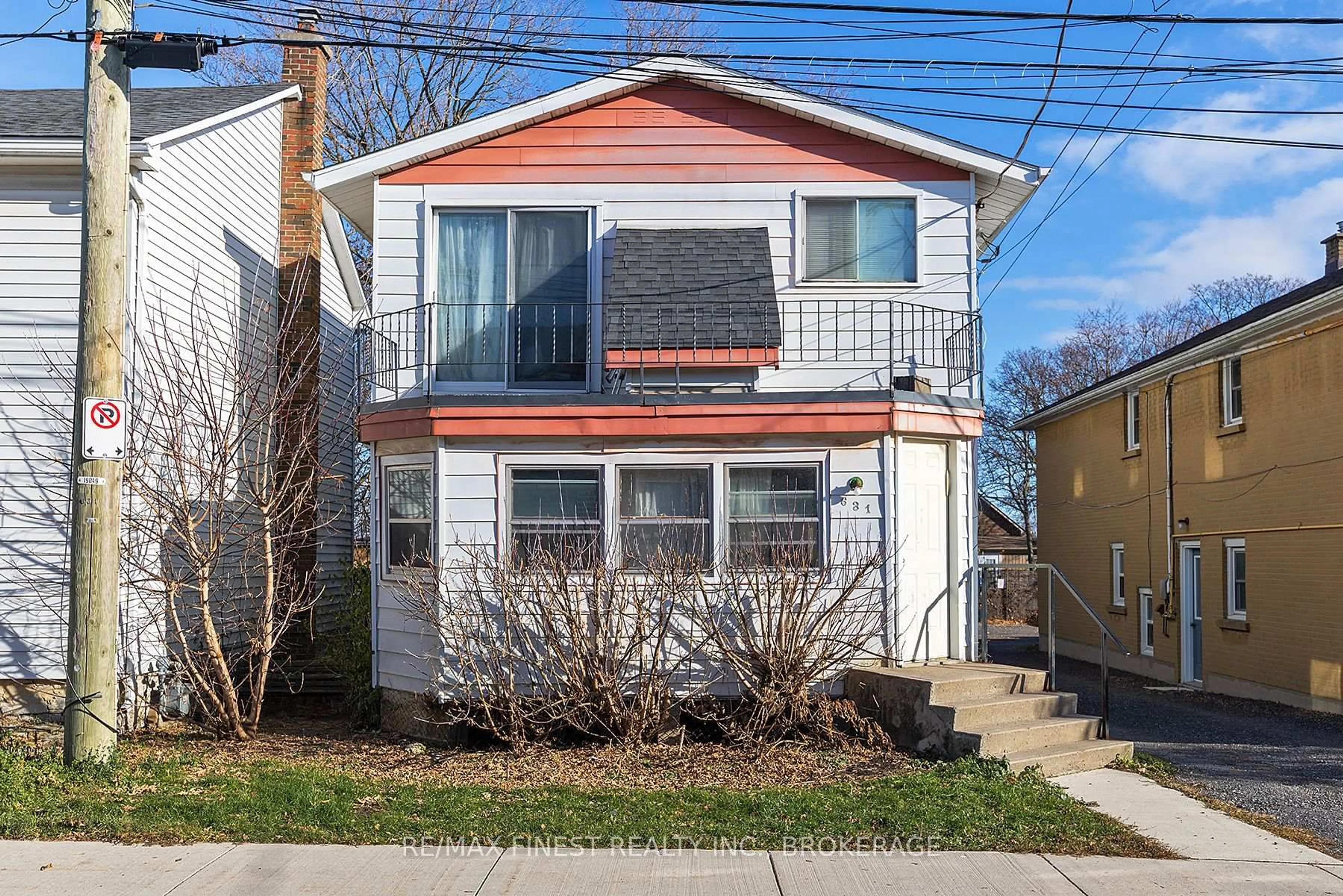 Unknown for 631 Victoria St, Kingston Ontario K7K 4S3