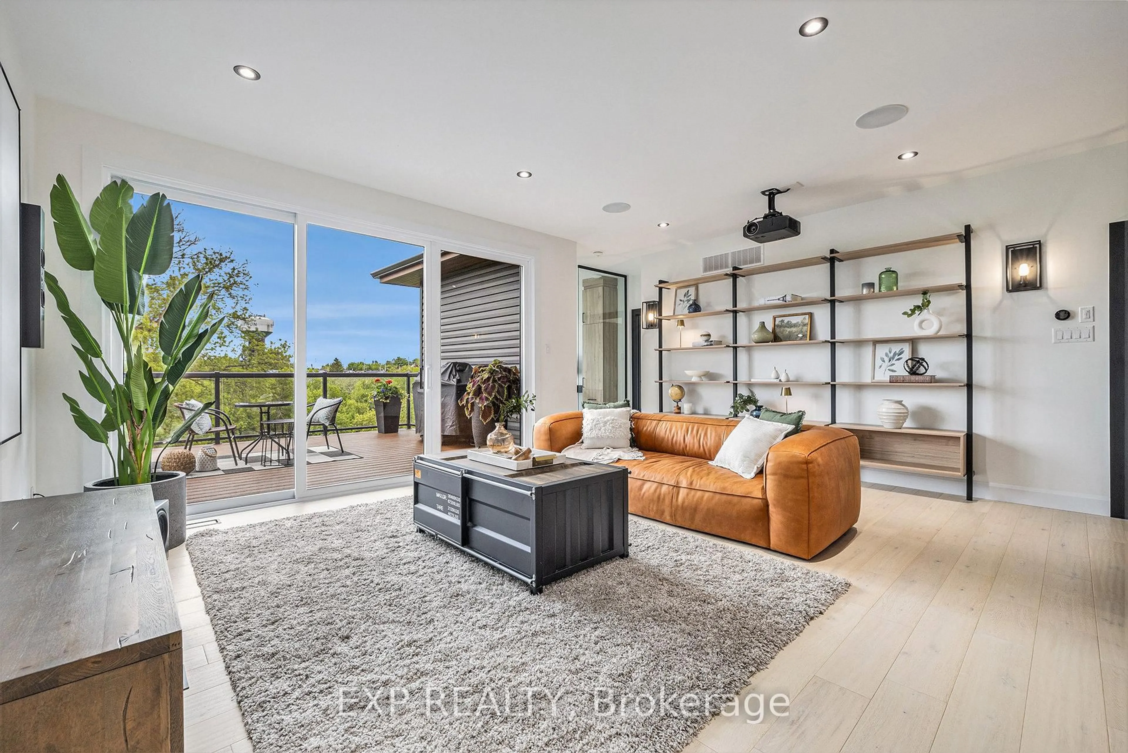 Living room with furniture, ceramic/tile floor for 1056 Notre Dame St, Russell Ontario K0A 1W0