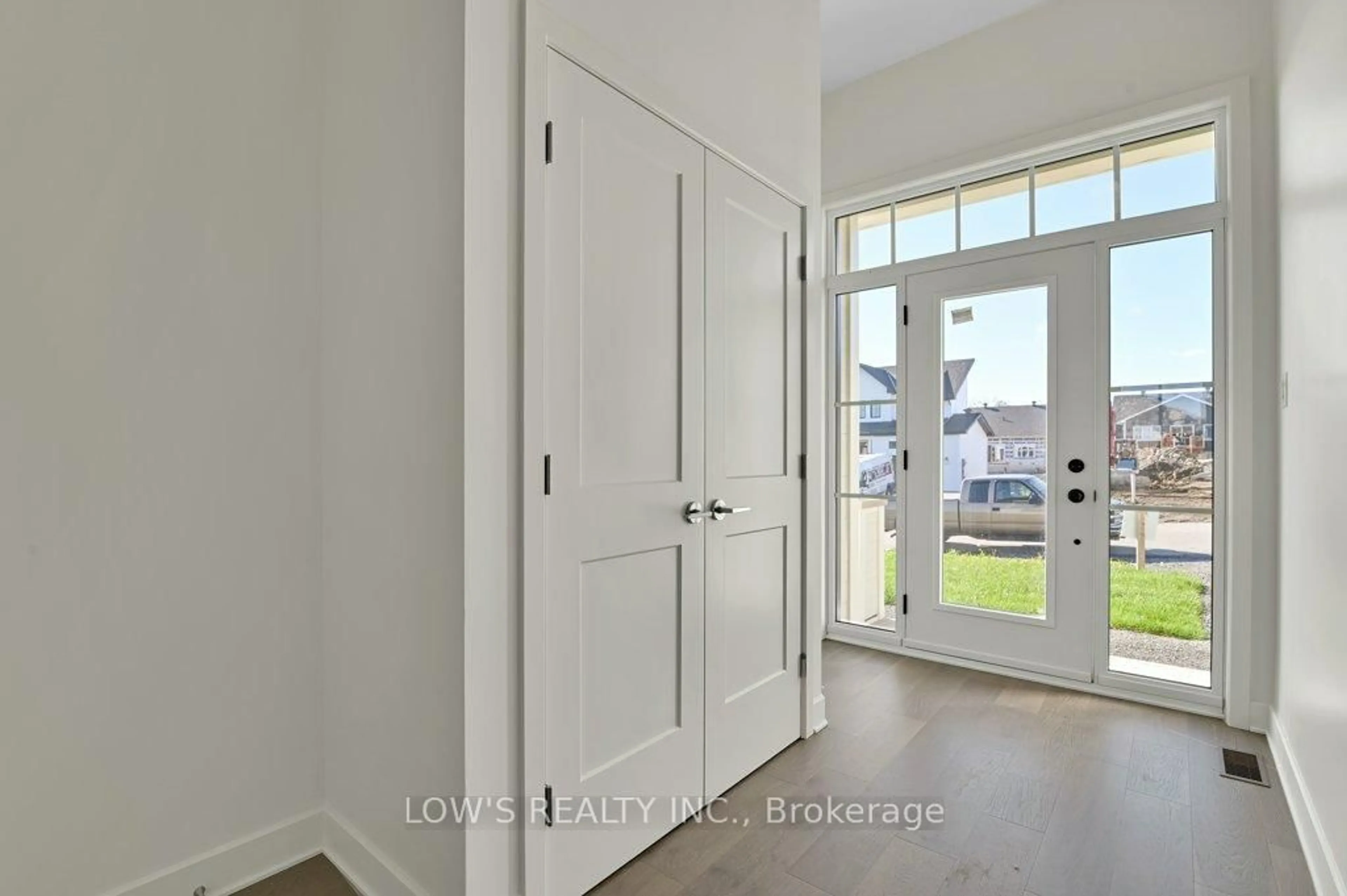 Indoor entryway for 9 Arber St, Champlain Ontario K0B 1R0