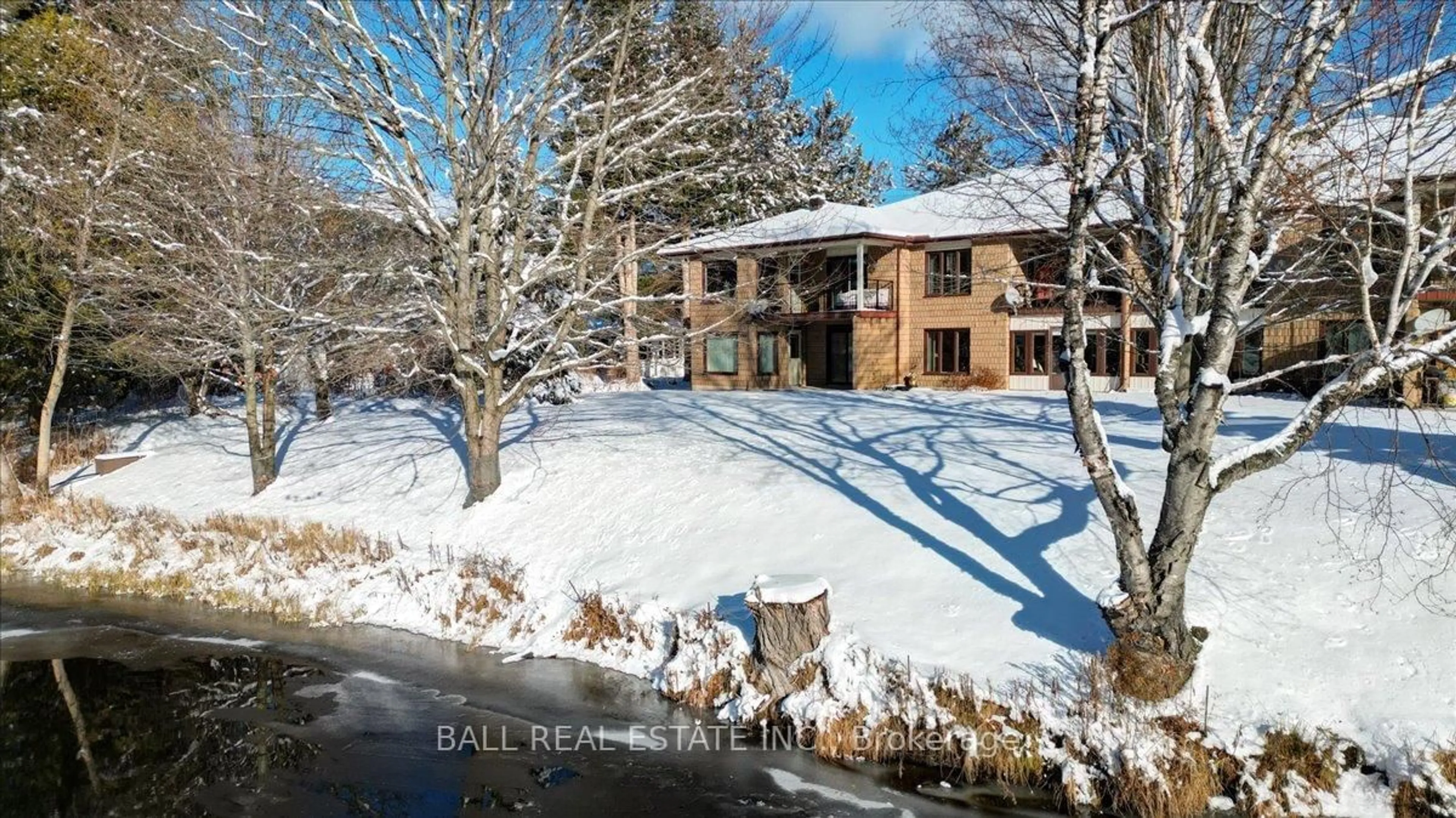 A pic from outside/outdoor area/front of a property/back of a property/a pic from drone, water/lake/river/ocean view for 16 Alice St #104, Bancroft Ontario K0L 1C0