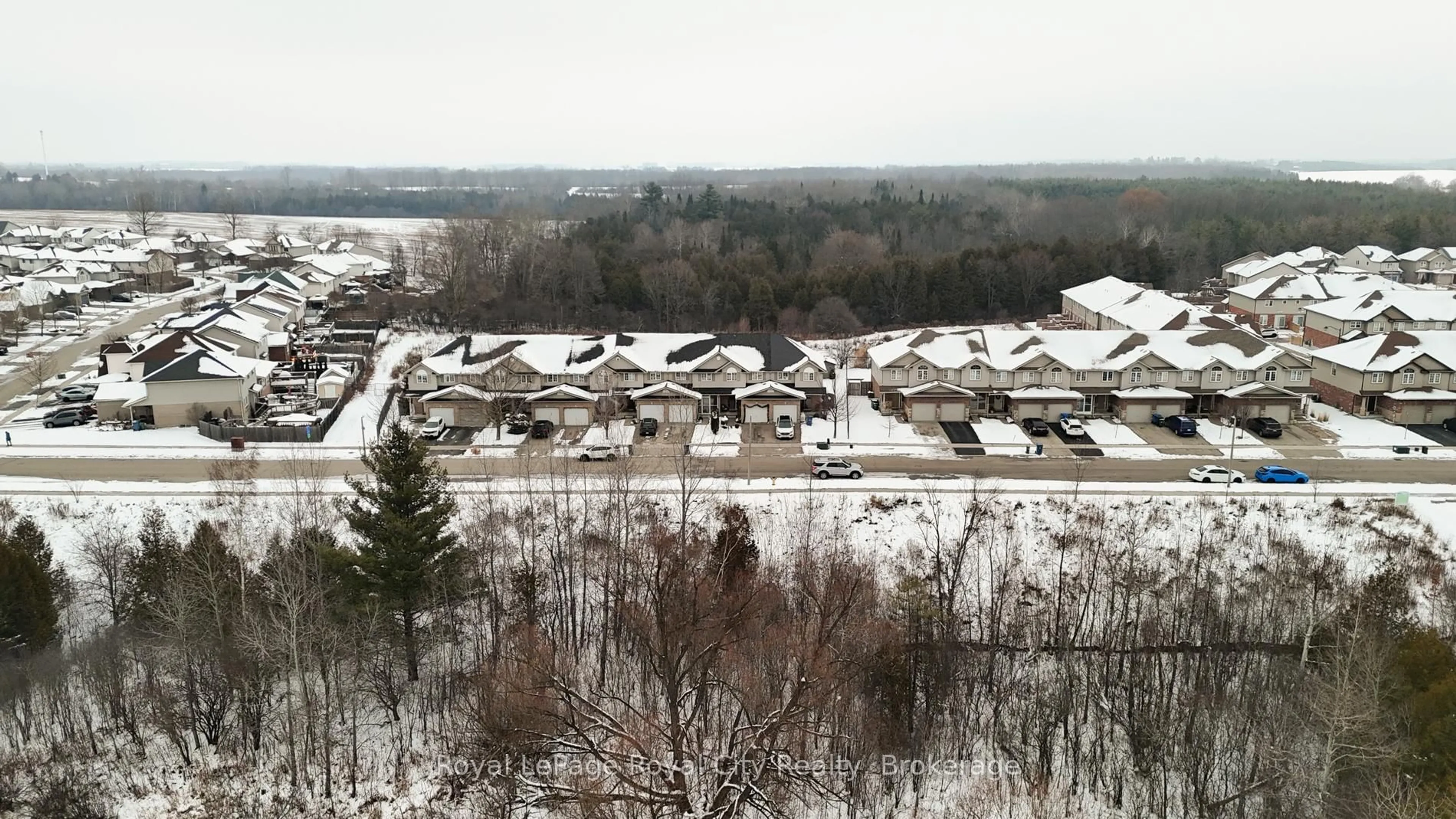 A pic from outside/outdoor area/front of a property/back of a property/a pic from drone, mountain view for 77 Severn Dr, Guelph Ontario N1E 7L2