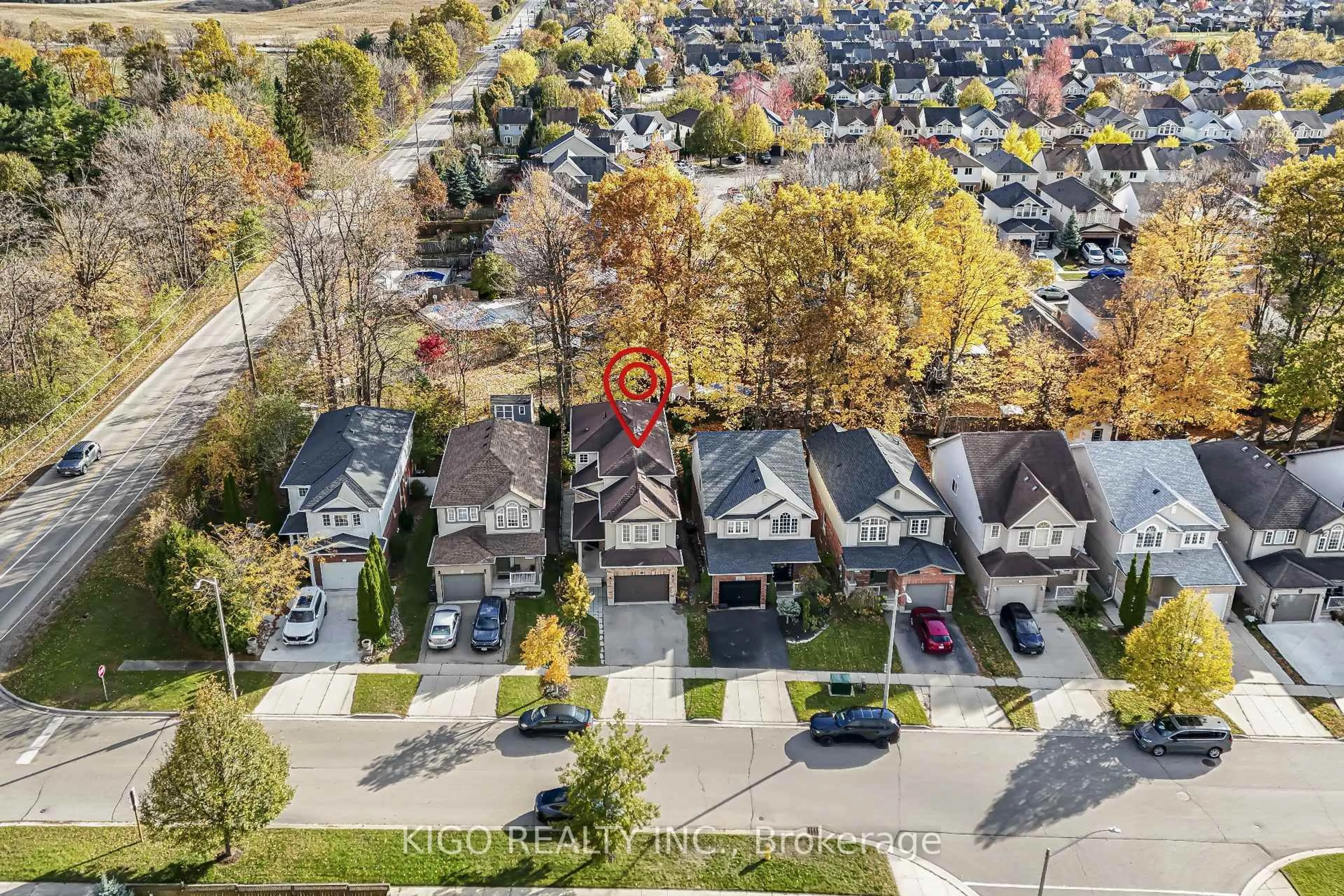 A pic from outside/outdoor area/front of a property/back of a property/a pic from drone, street for 11 Renner Dr, Cambridge Ontario N3C 4N7