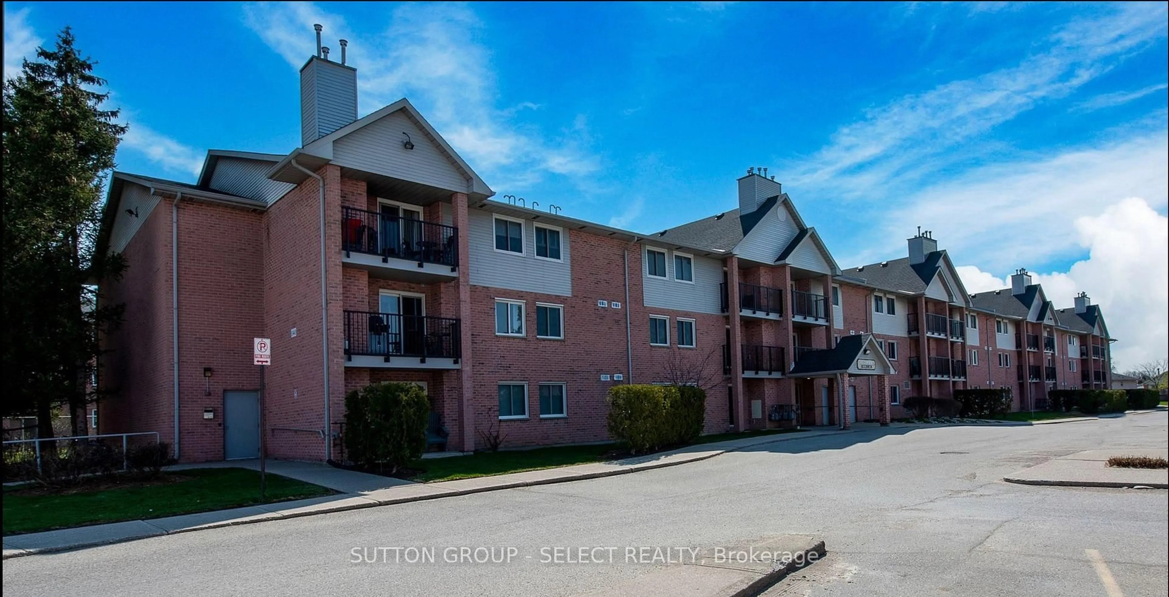 Patio, unknown for 130 Conway Dr #147, London South Ontario N6E 3M9