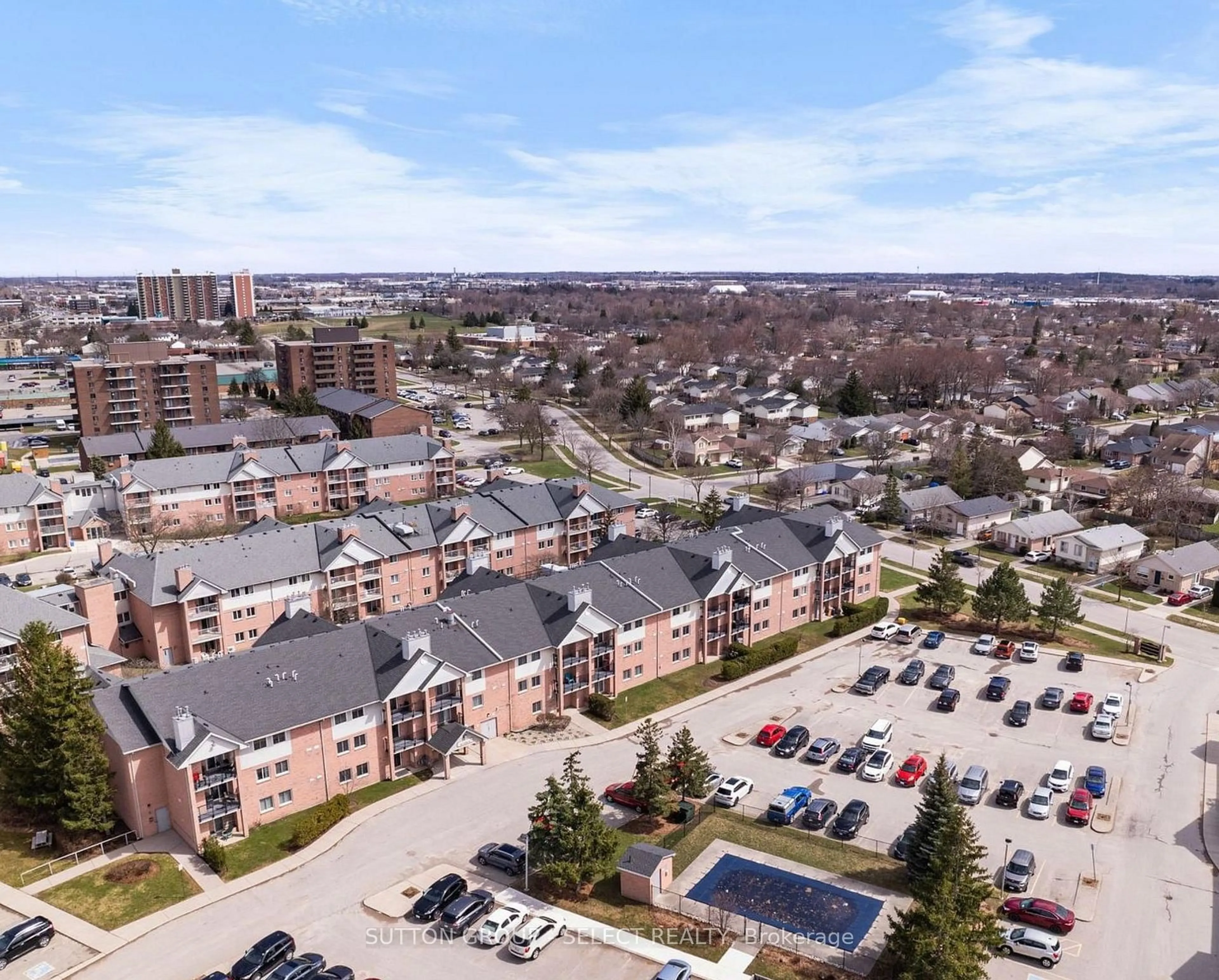 A pic from outside/outdoor area/front of a property/back of a property/a pic from drone, unknown for 130 Conway Dr #147, London South Ontario N6E 3M9