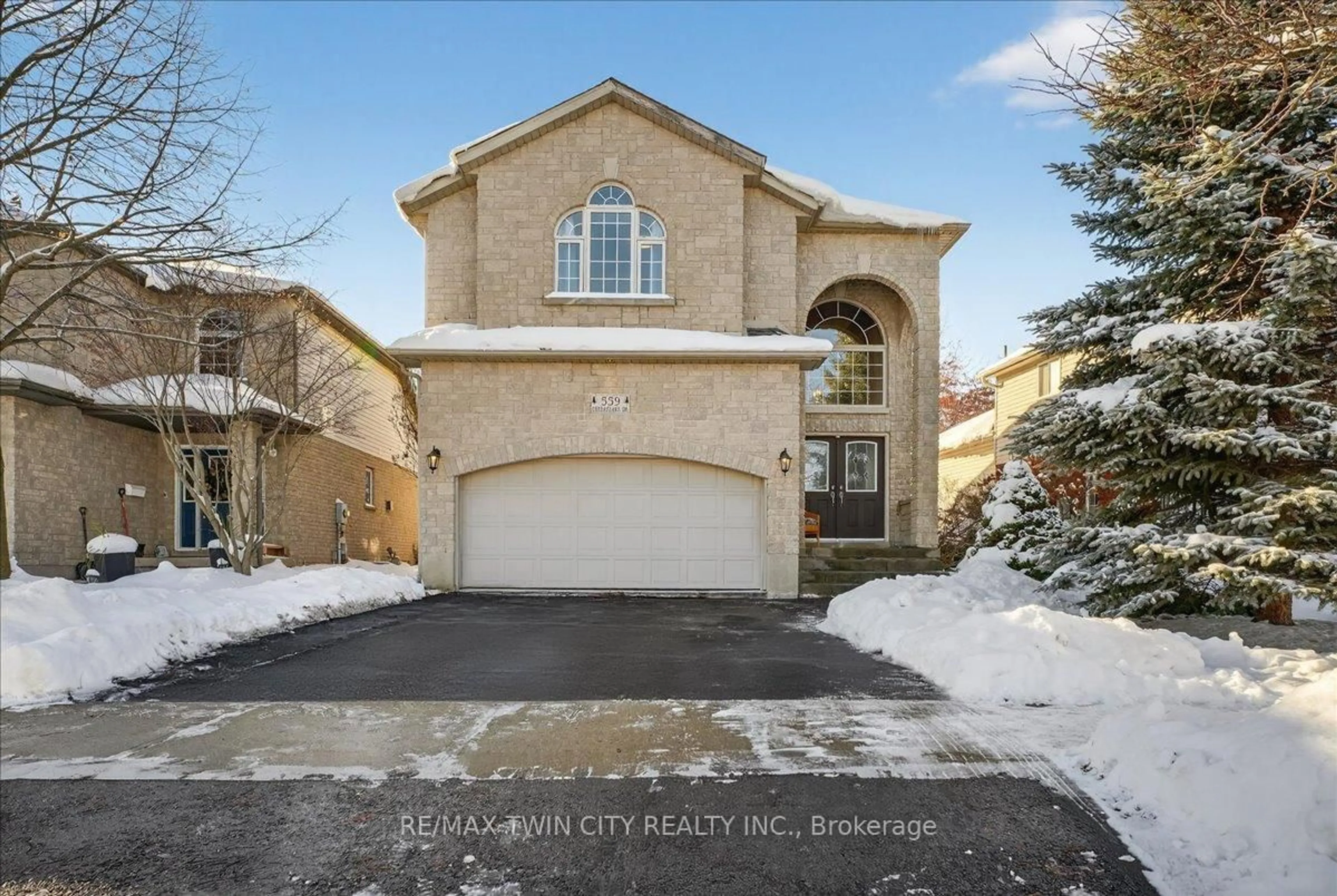 Unknown for 559 Chesapeake Dr, Waterloo Ontario N2K 4G6