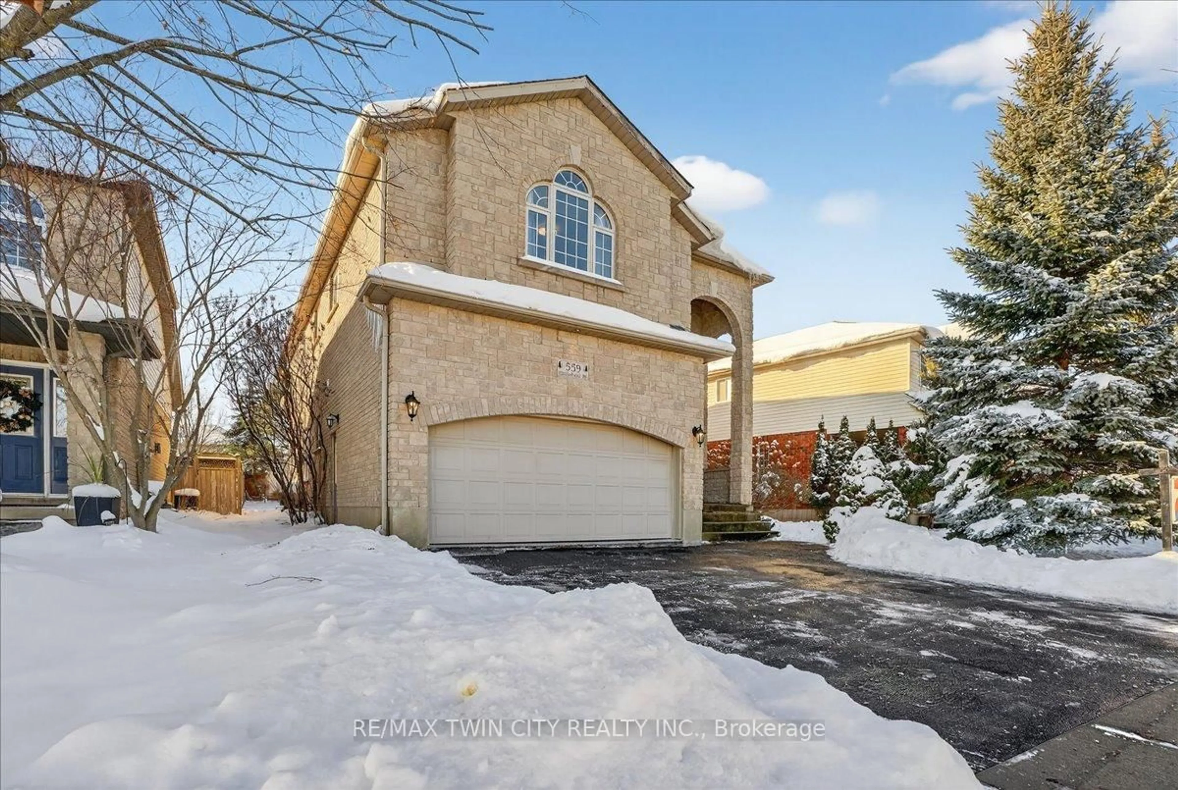 Unknown for 559 Chesapeake Dr, Waterloo Ontario N2K 4G6