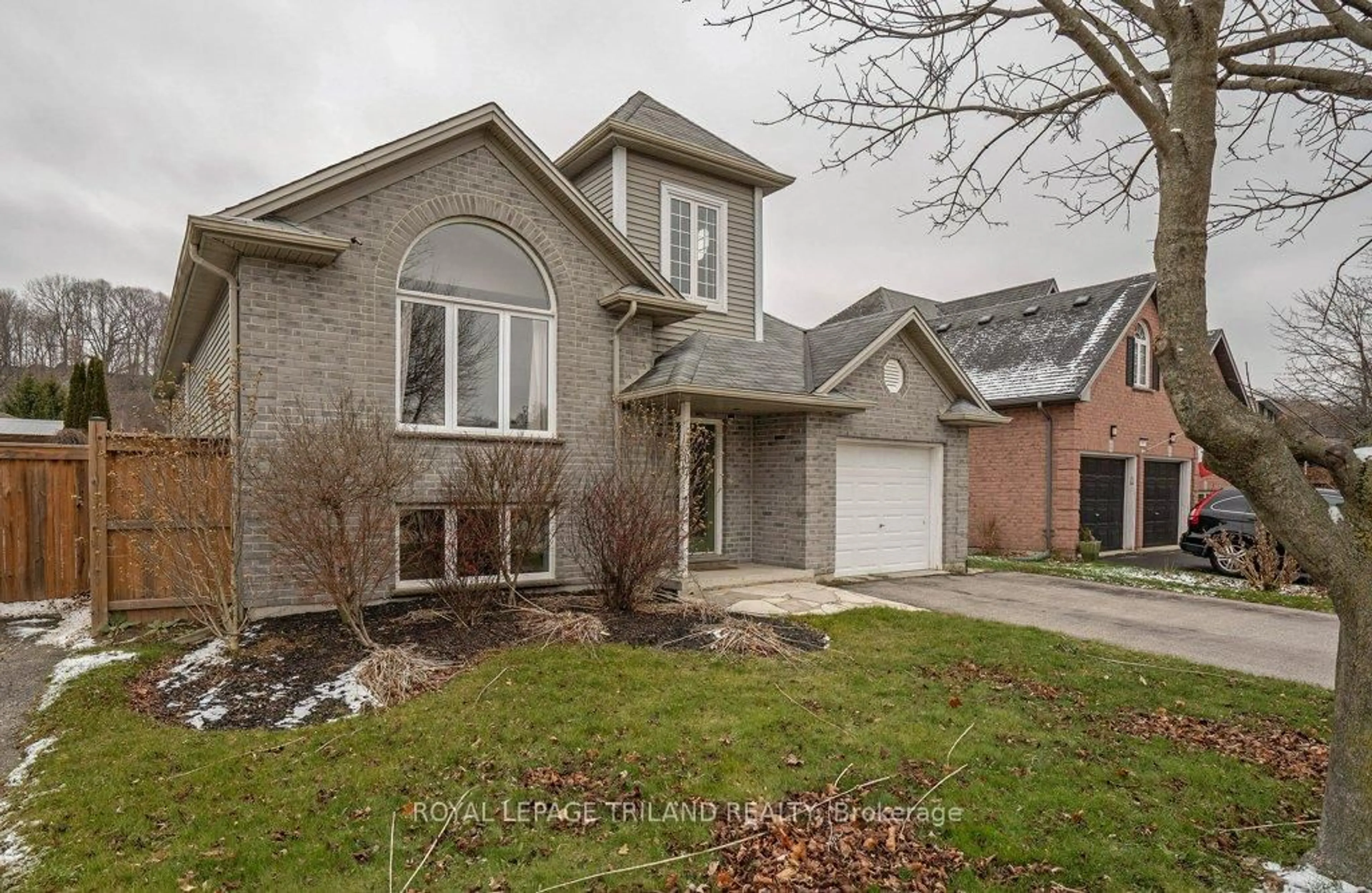 Home with brick exterior material, street for 307 Frances St, Central Elgin Ontario N5L 1B2