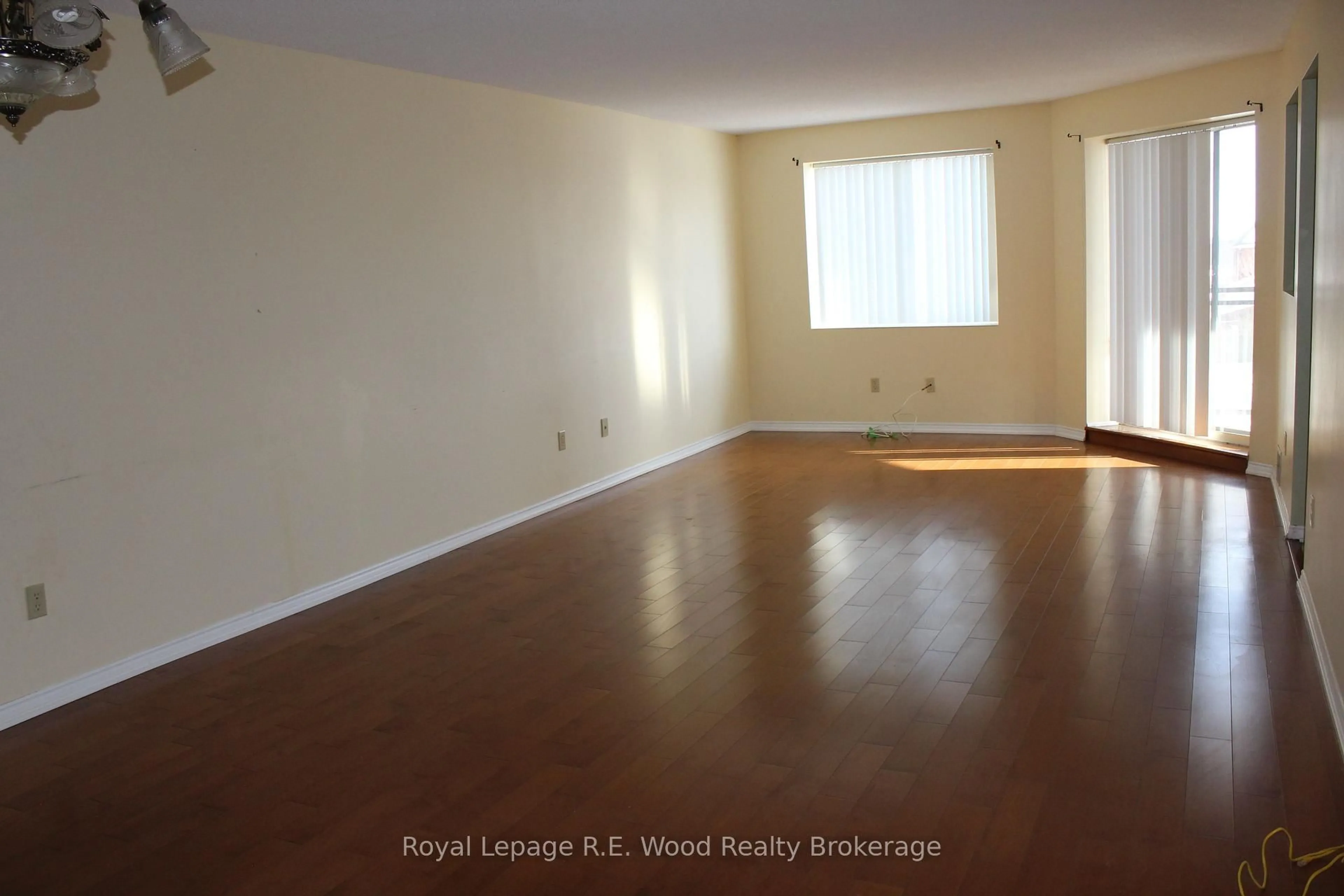 A pic of a room for 75 Bridge St #301, Tillsonburg Ontario N4G 1T1
