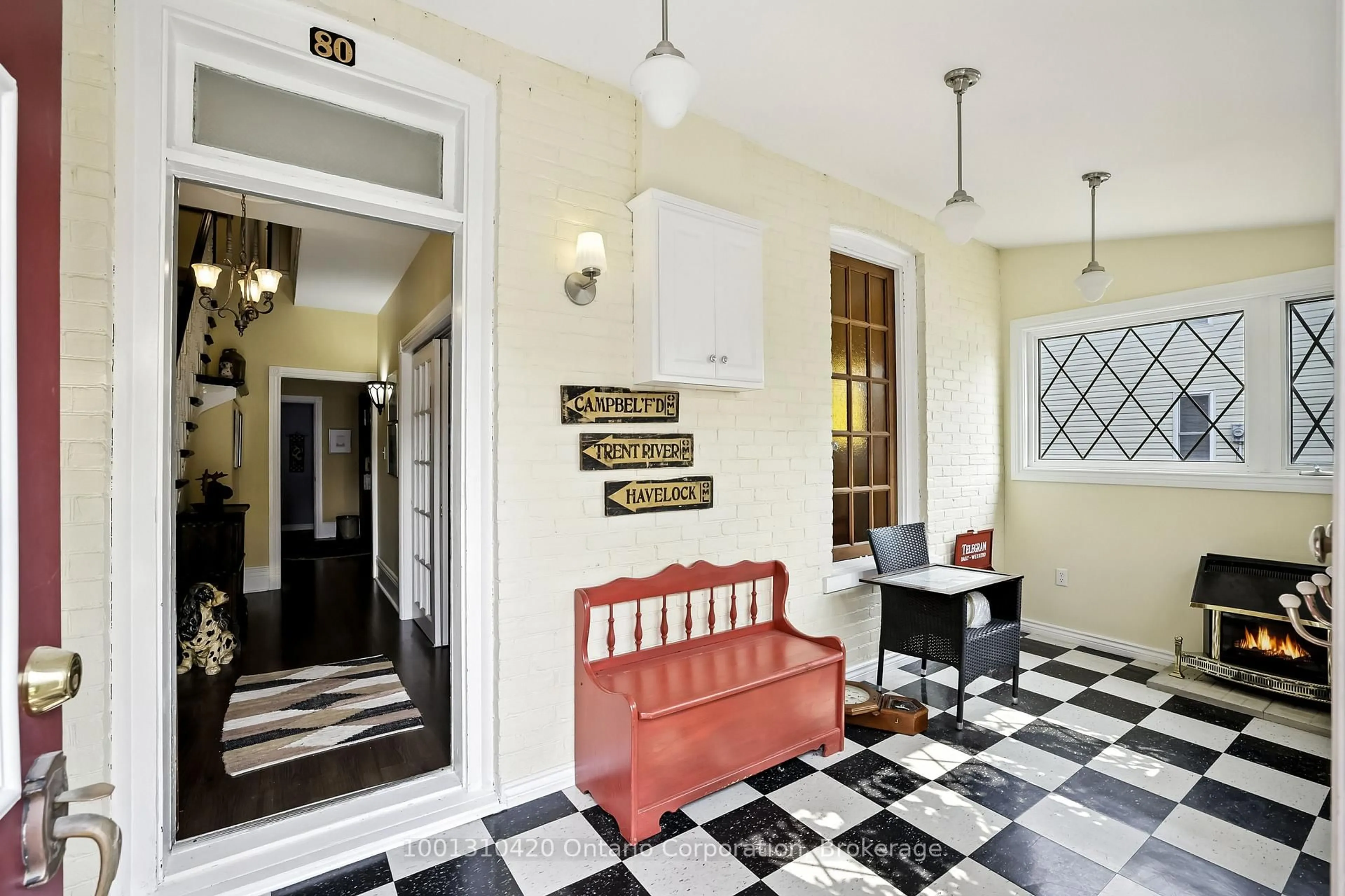 Indoor entryway for 173 Centre St, Trent Hills Ontario K0L 1L0