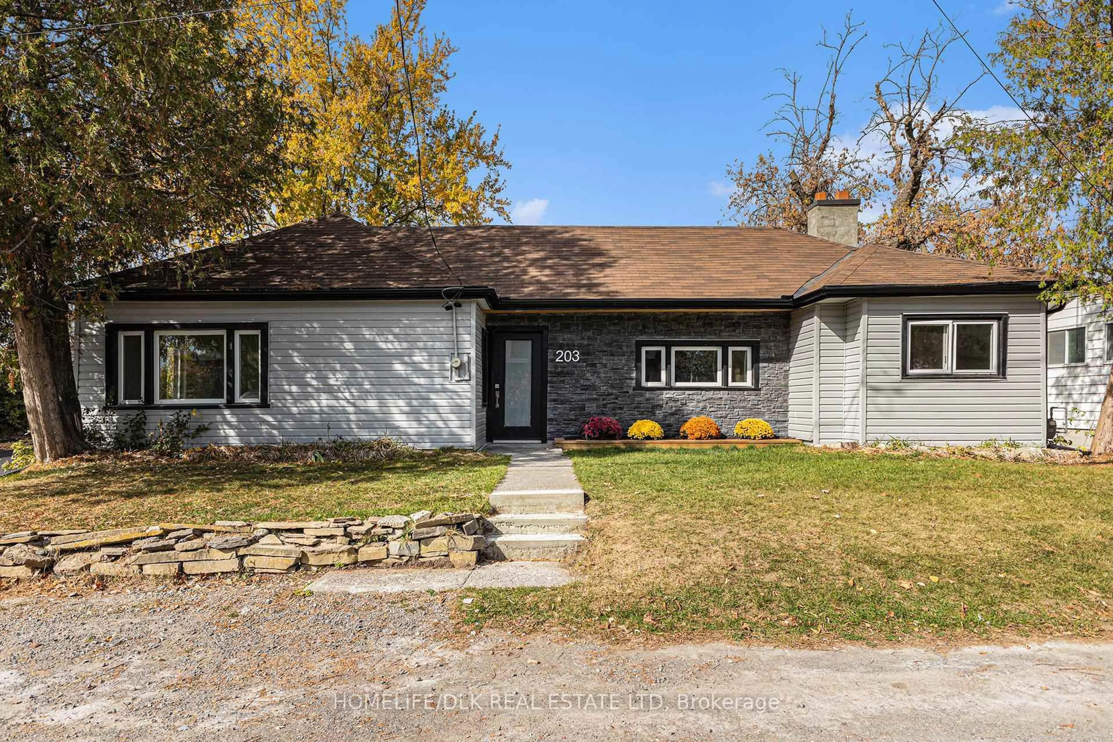 Home with vinyl exterior material, street for 203 Adelaide St, Almonte Ontario K0A 1A0