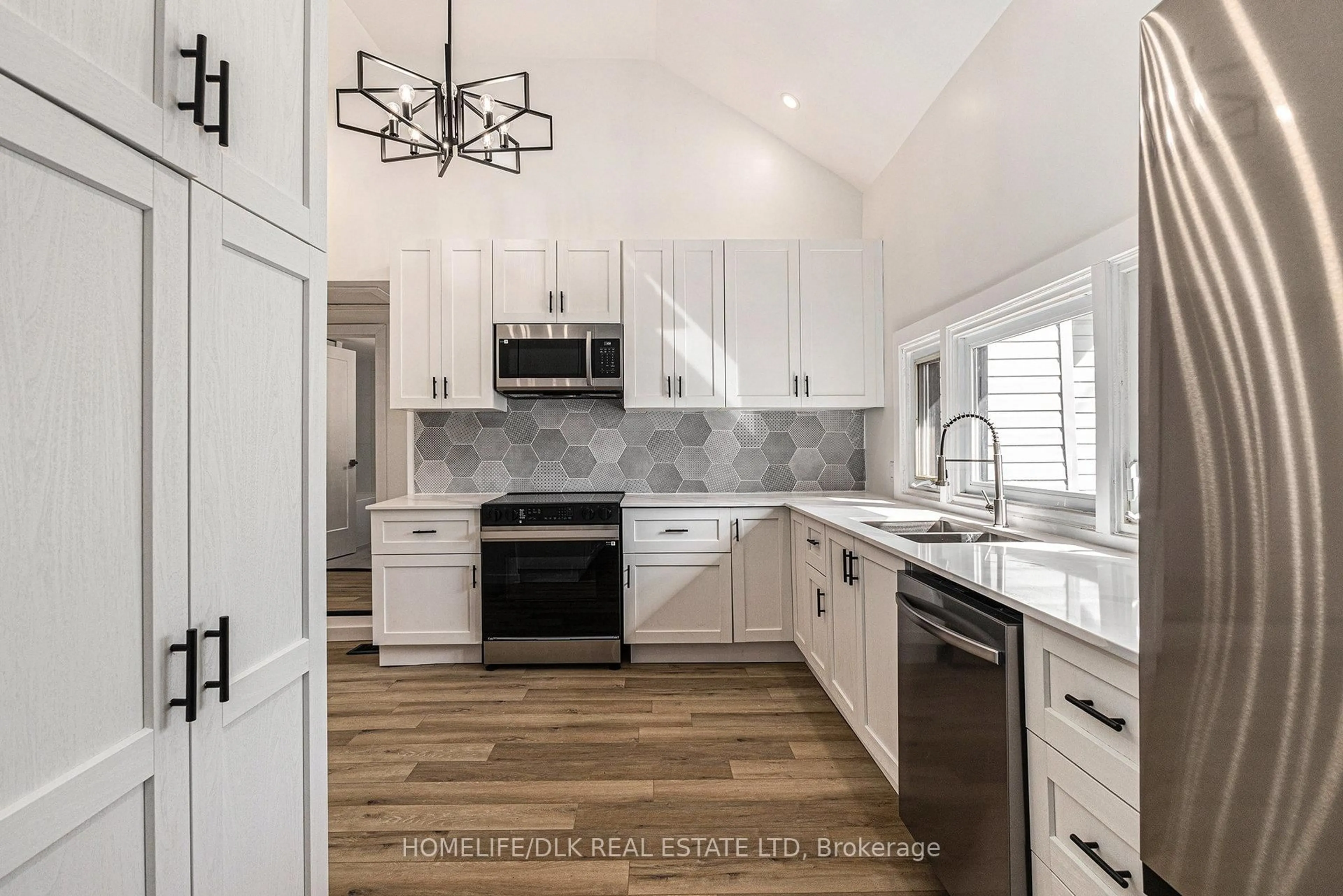 Open concept kitchen, ceramic/tile floor for 203 Adelaide St, Almonte Ontario K0A 1A0