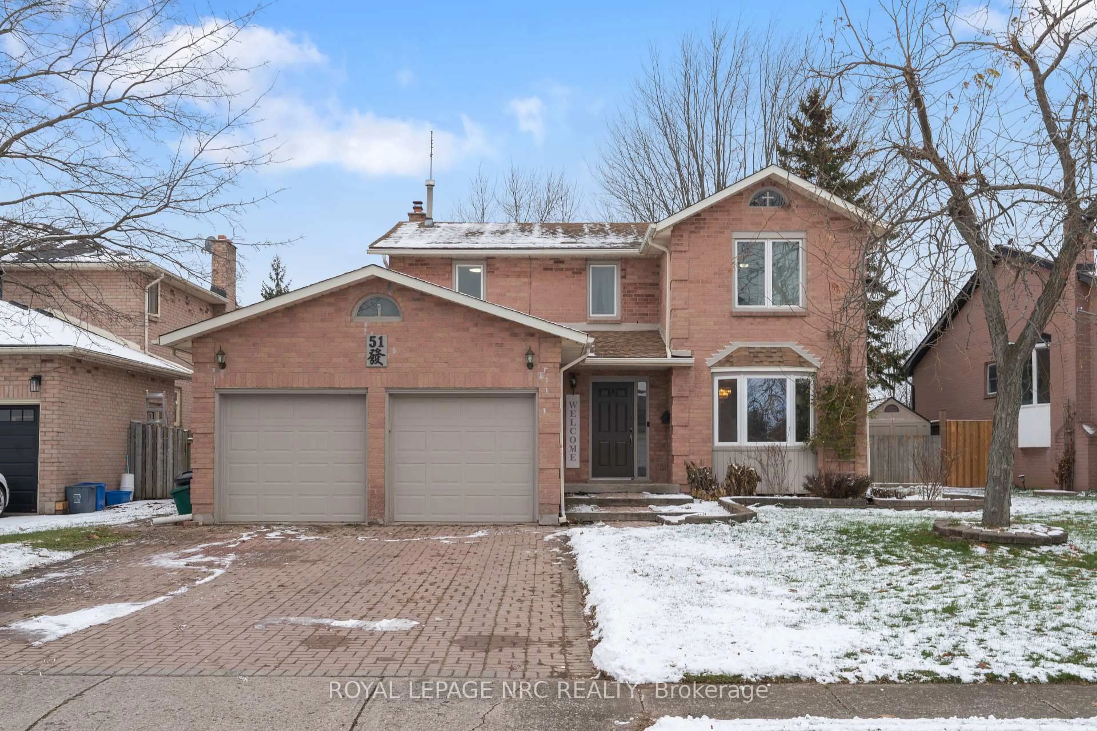Home with brick exterior material, street for 51 Briarsdale Cres, Welland Ontario L3C 6S7