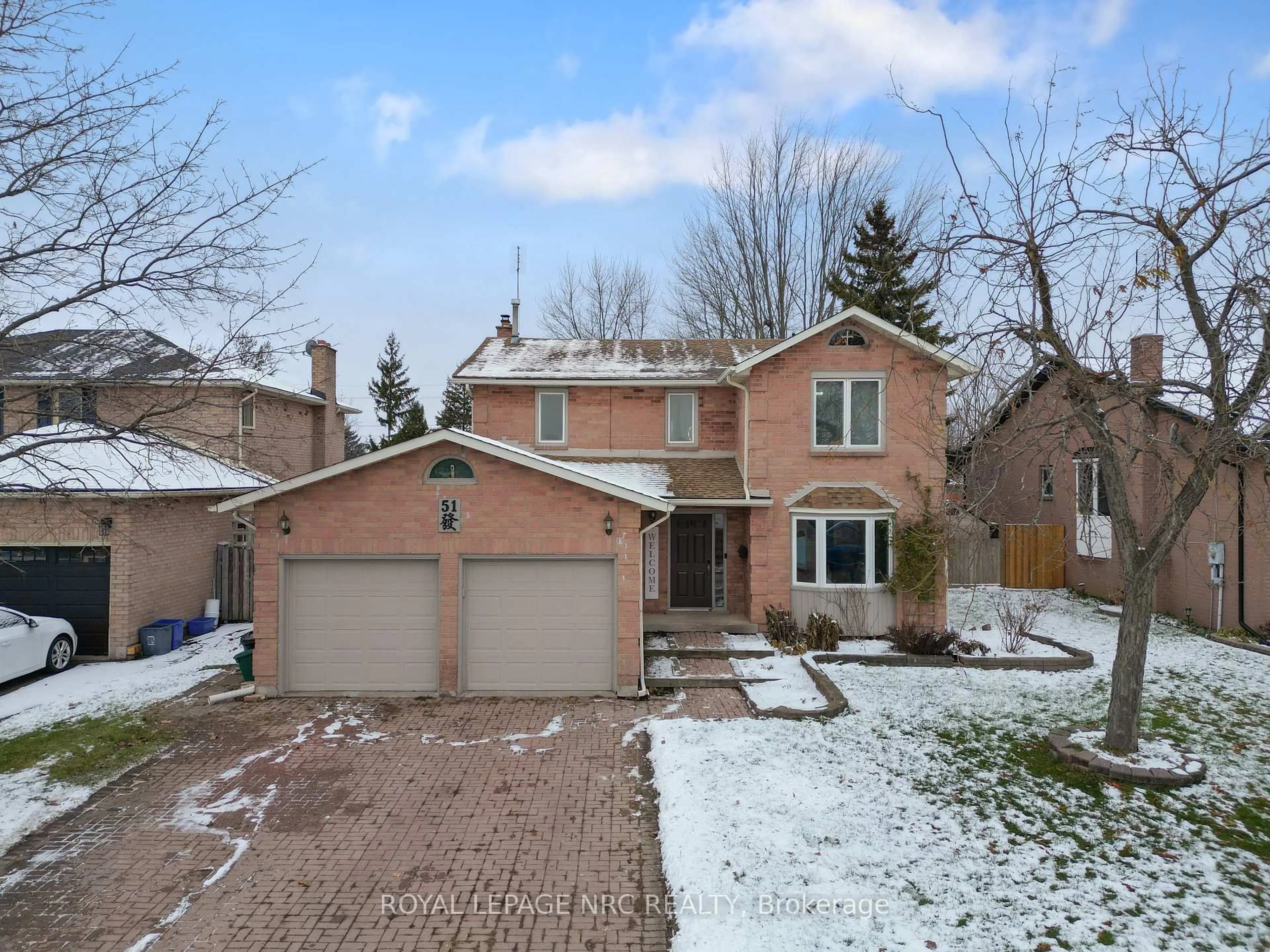 Home with brick exterior material, street for 51 Briarsdale Cres, Welland Ontario L3C 6S7