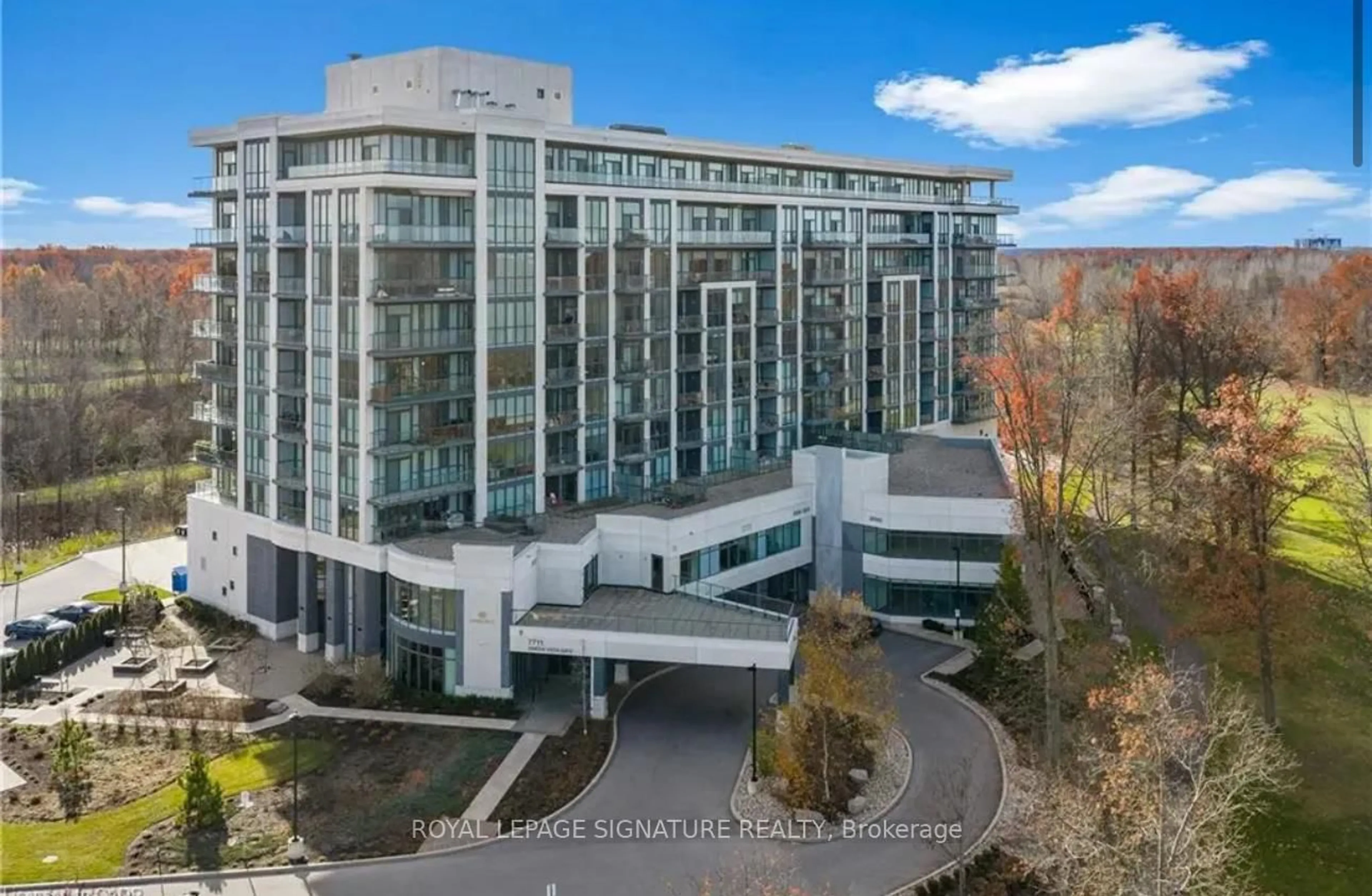 A pic from outside/outdoor area/front of a property/back of a property/a pic from drone, building for 7711 Green Visa Gate #801, Niagara Falls Ontario L2G 0Y9