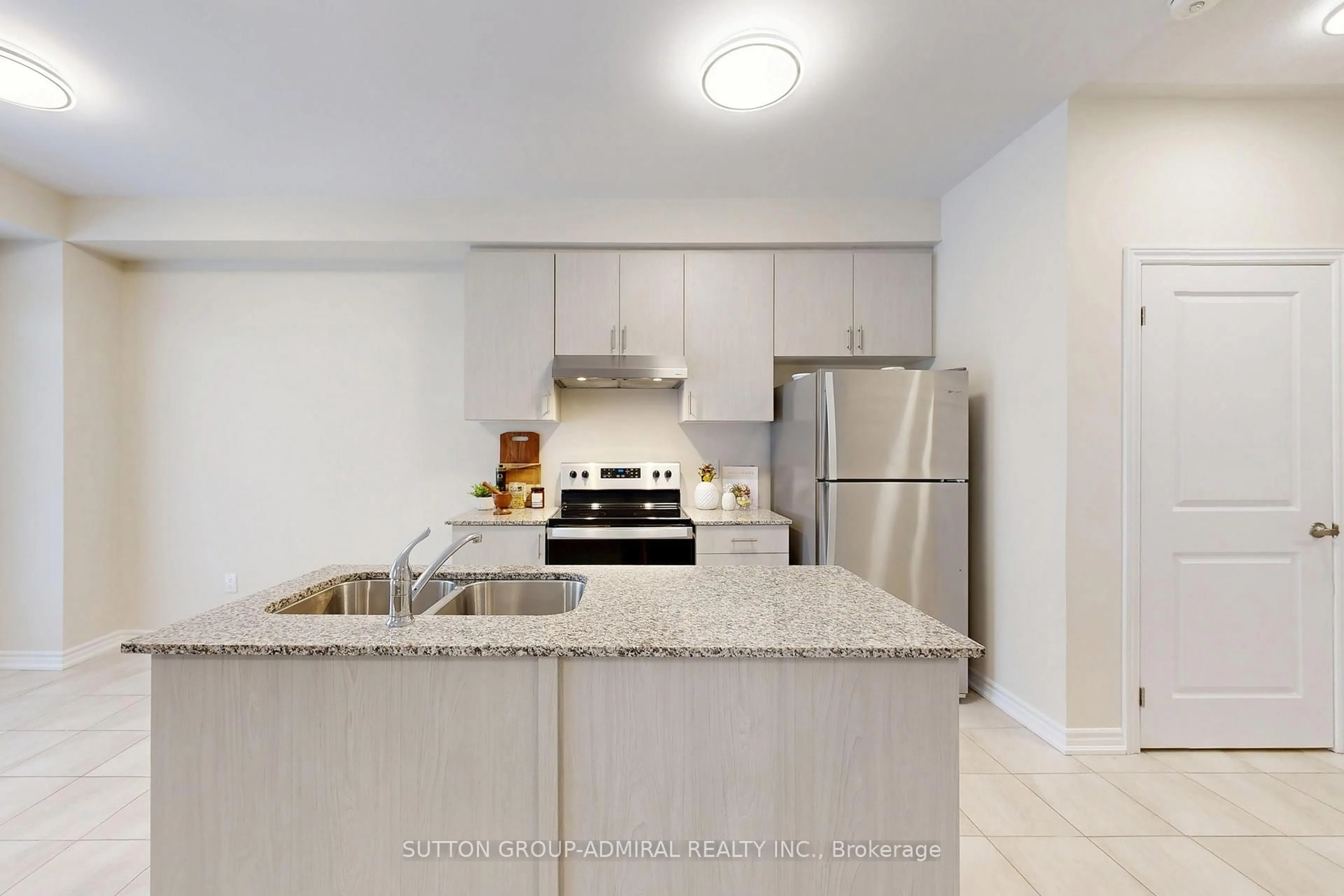 Standard kitchen, ceramic/tile floor for 36 Hillcroft Way, Kawartha Lakes Ontario K0M 1A0