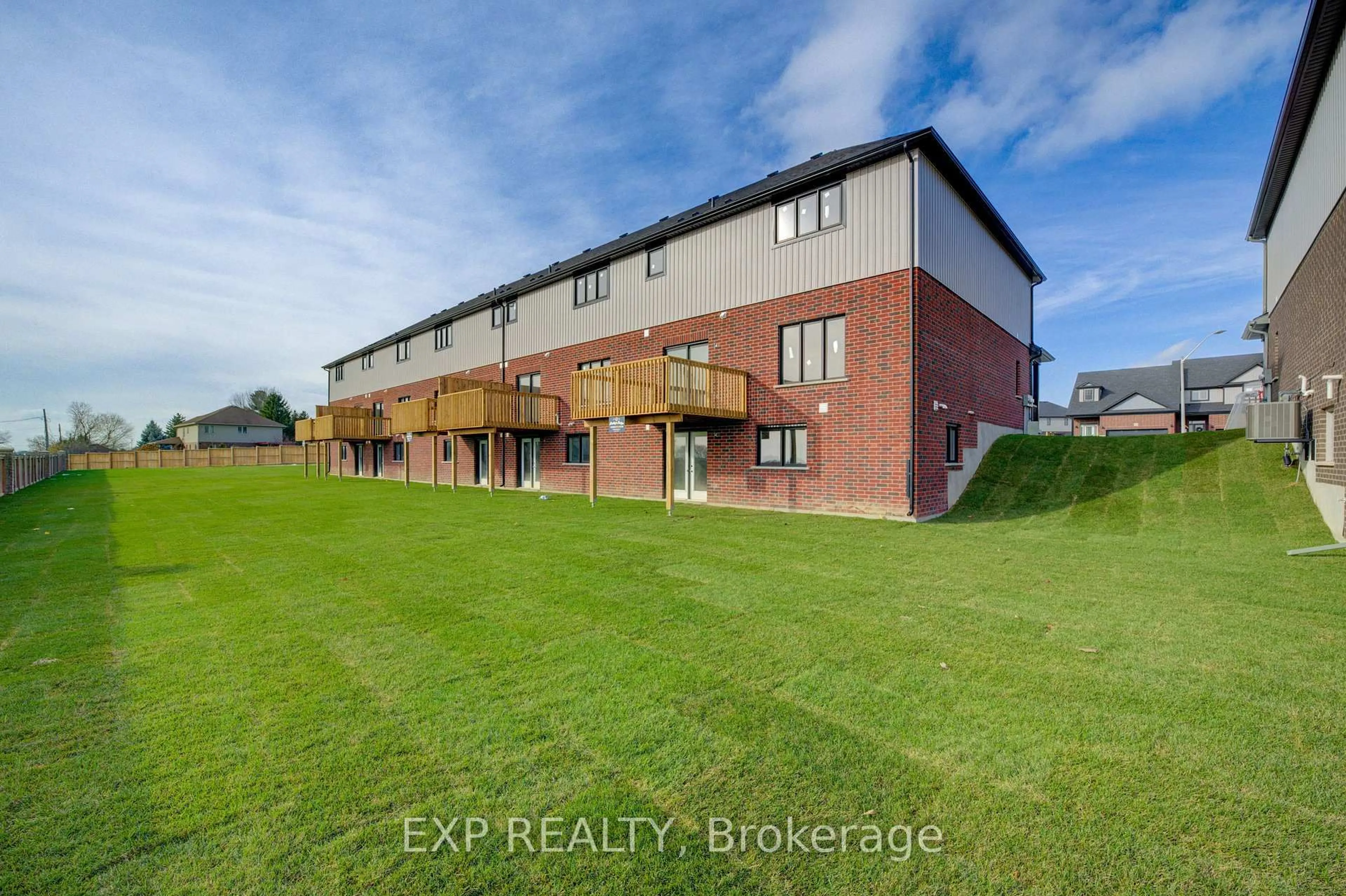 A pic from outside/outdoor area/front of a property/back of a property/a pic from drone, building for 235 Applewood St, Blandford-Blenheim Ontario N0J 1S0